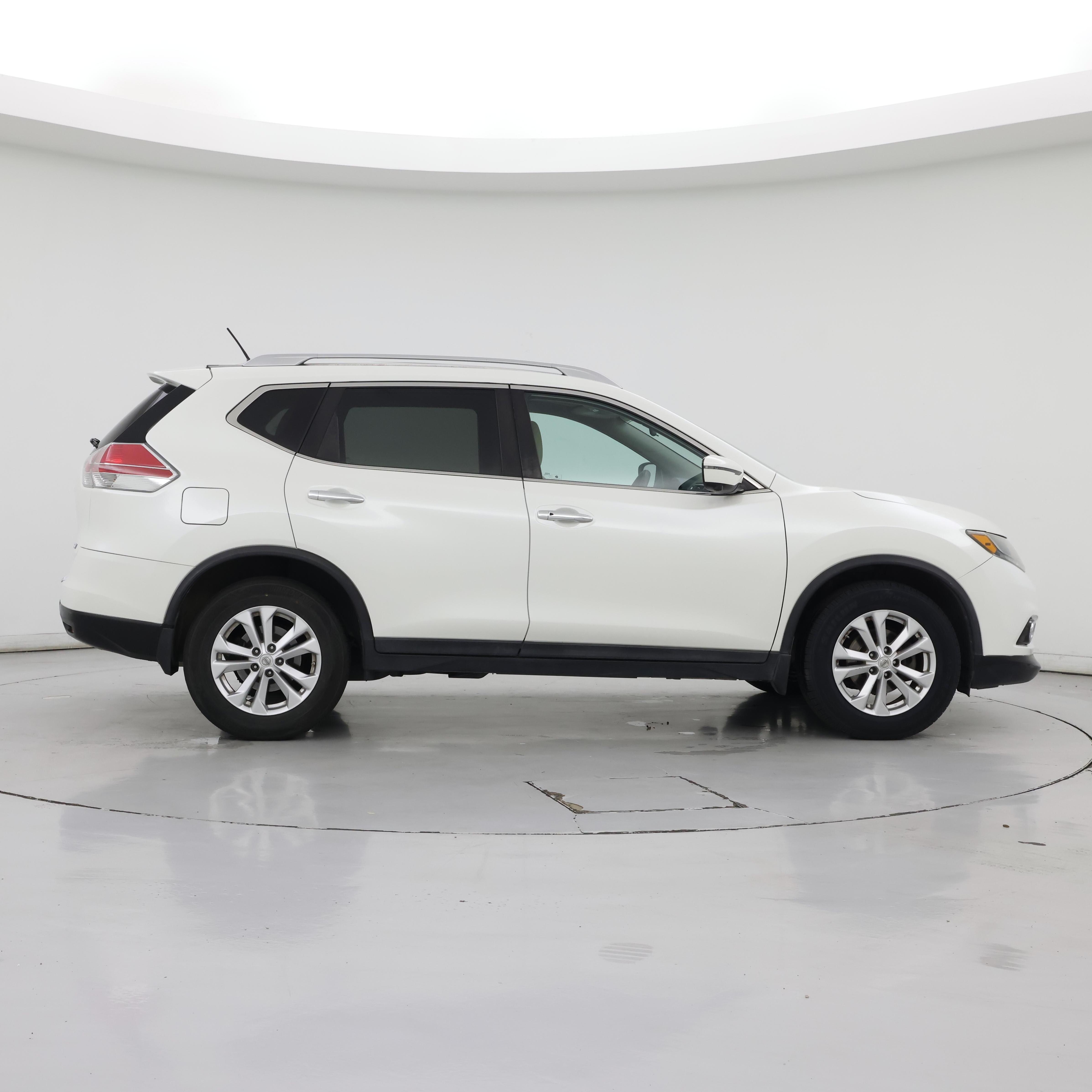 Thumbnail: 2016 Nissan Rogue - 7