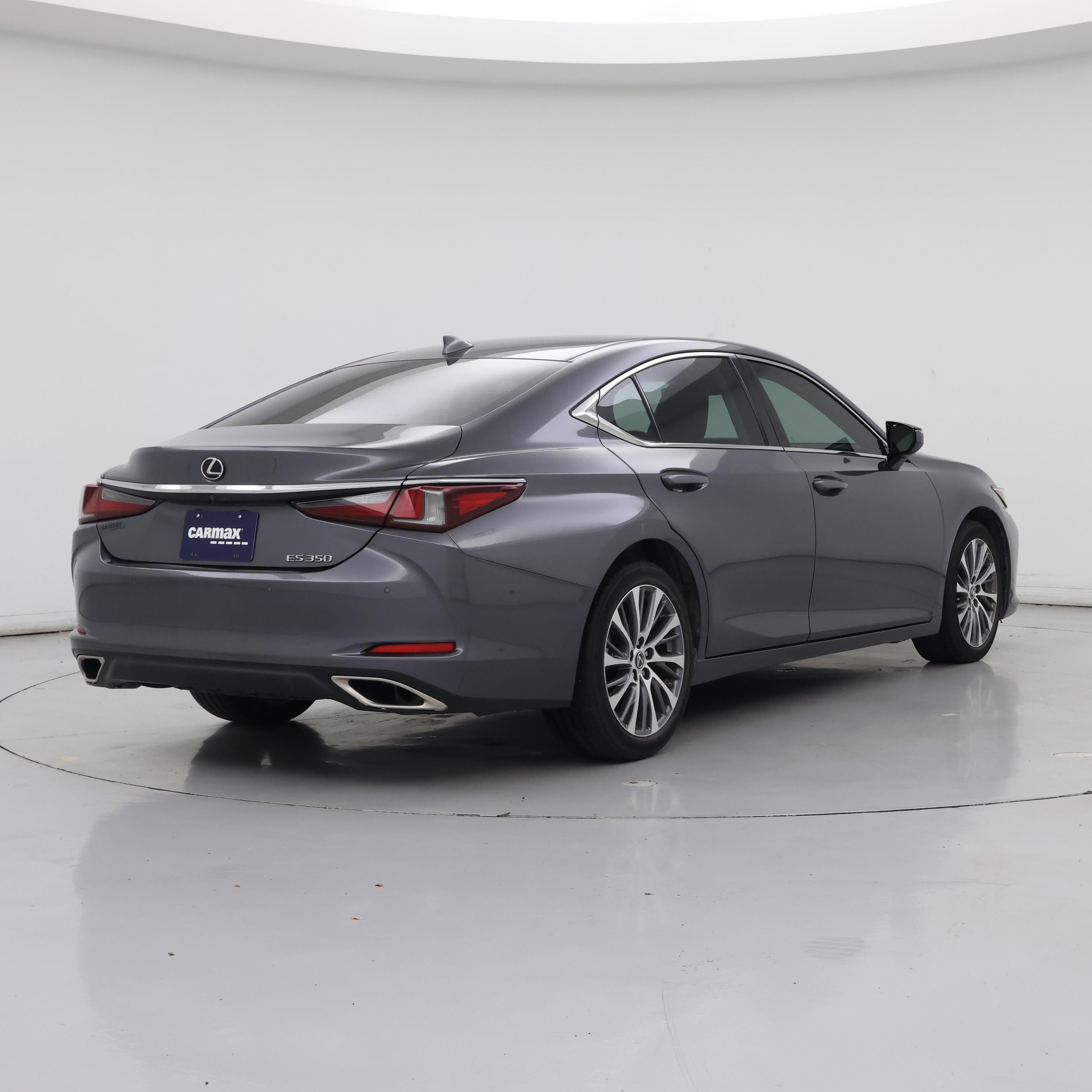 Thumbnail: 2019 Lexus ES - 8