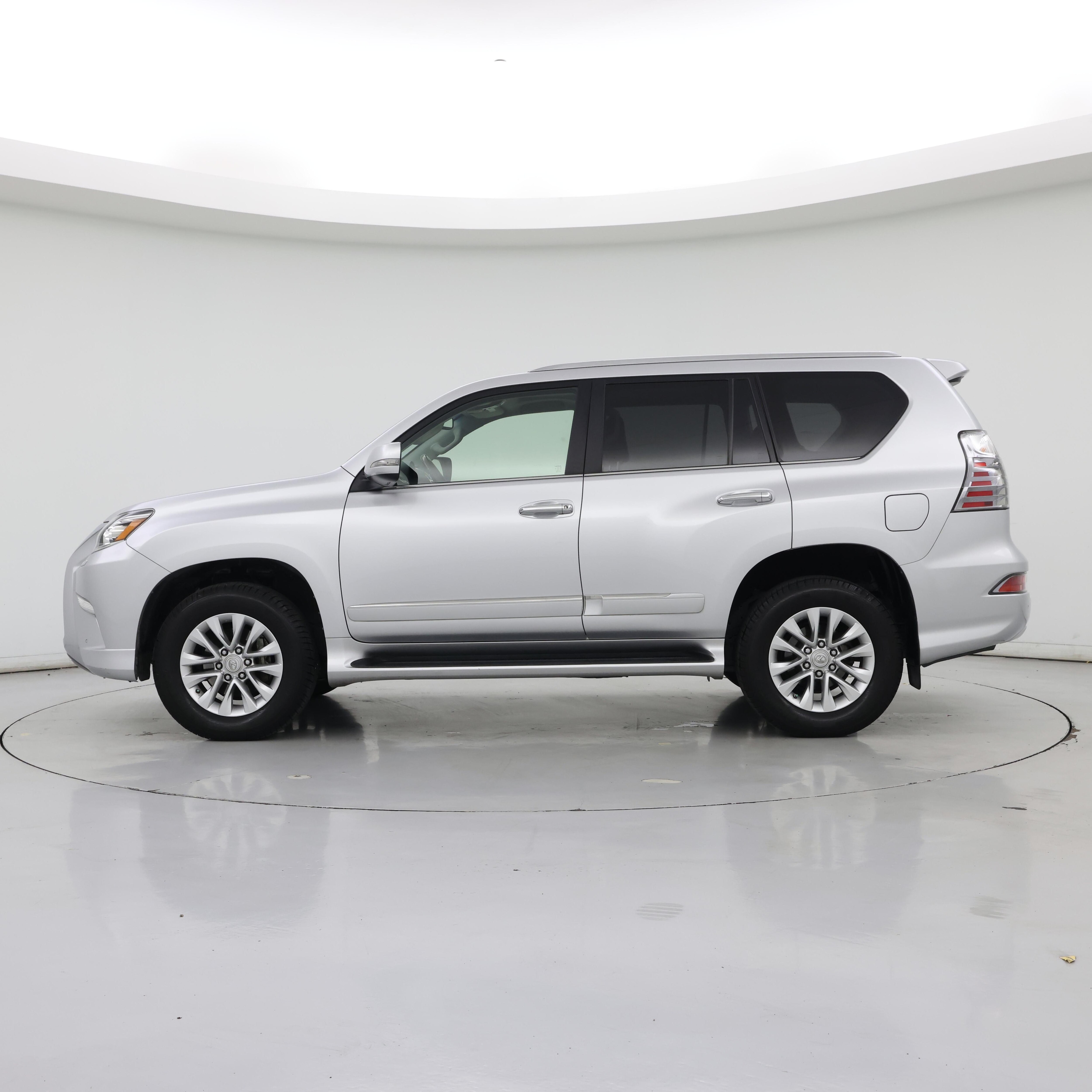 Thumbnail: 2017 Lexus GX - 3