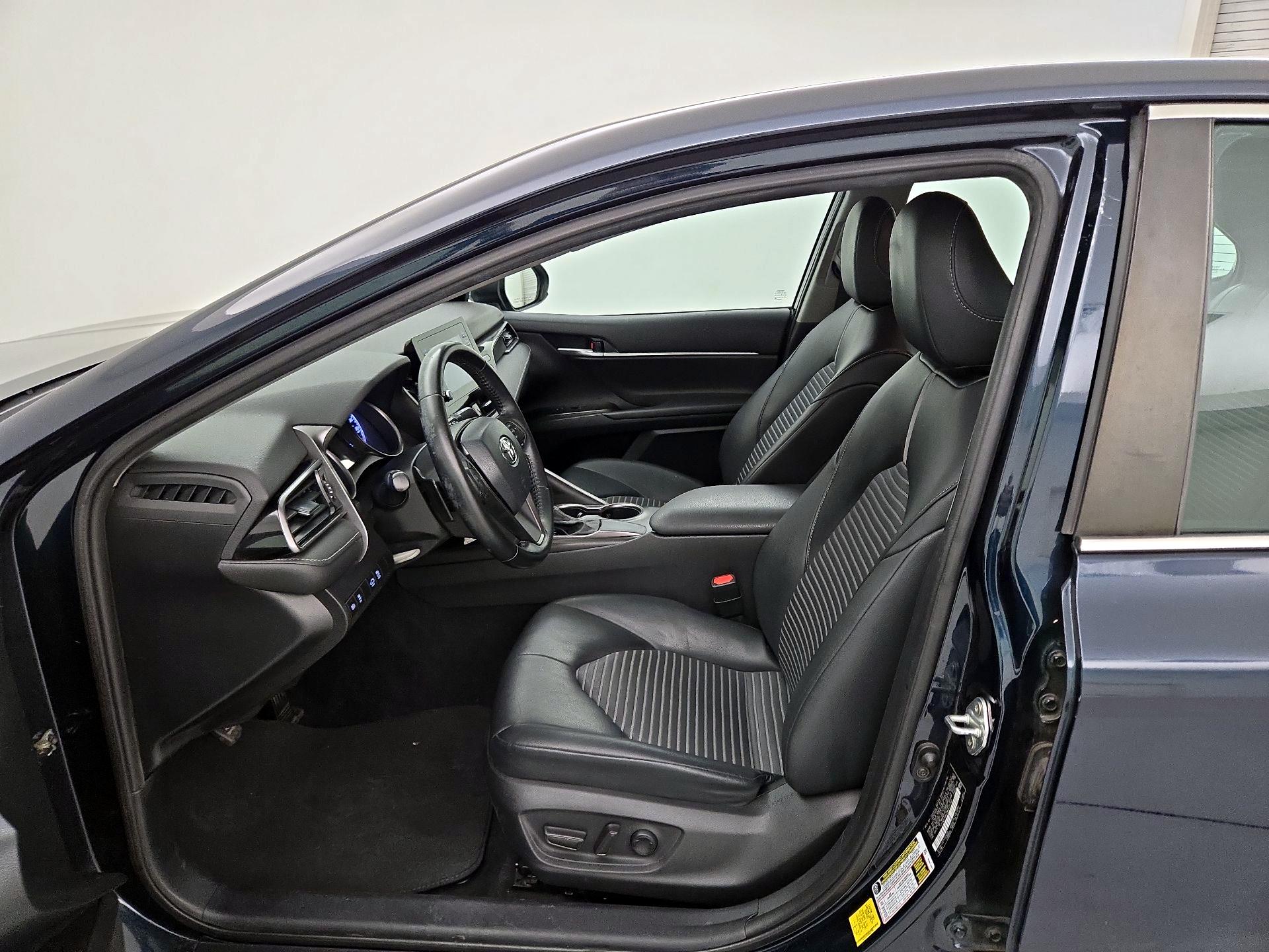 Thumbnail: 2021 Toyota Camry - 11