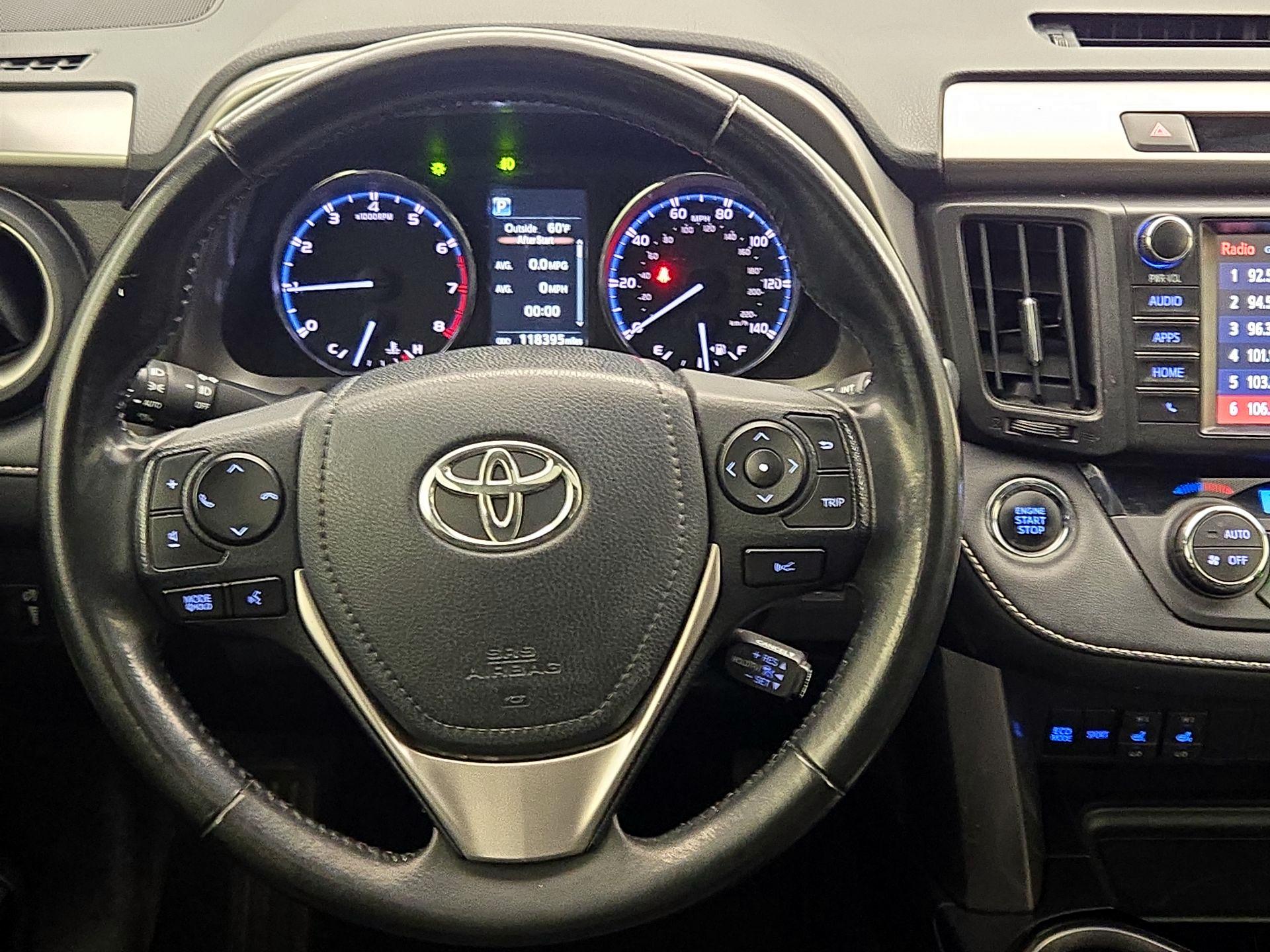 Thumbnail: 2017 Toyota RAV4 - 10