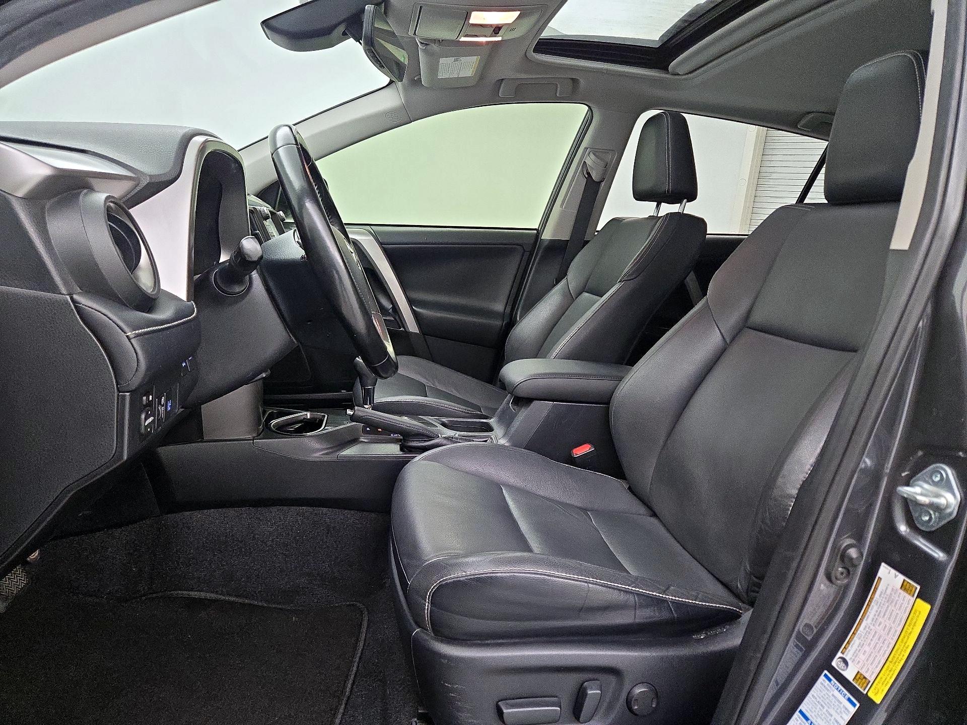 Thumbnail: 2017 Toyota RAV4 - 11