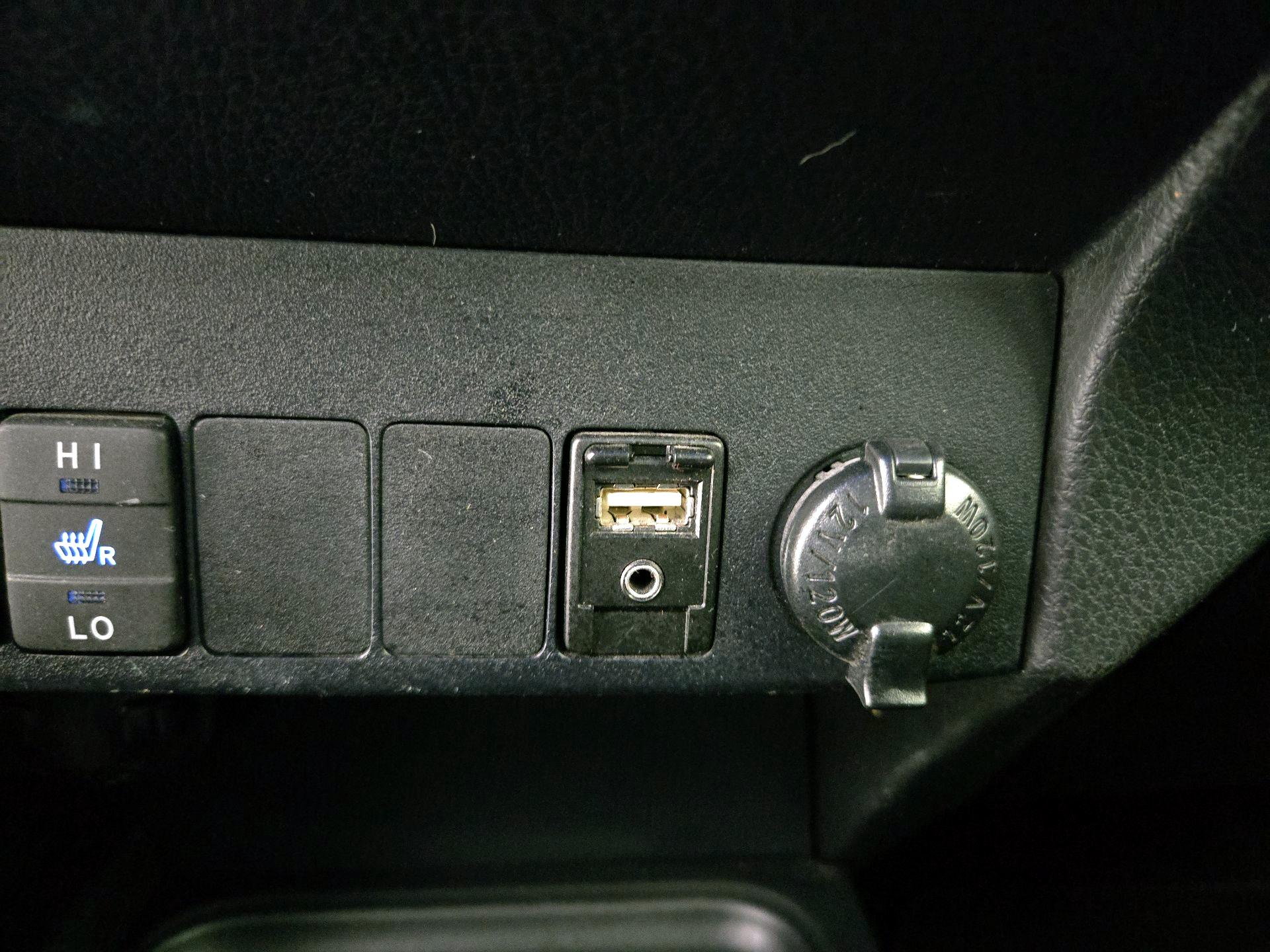 Thumbnail: 2017 Toyota RAV4 - 18