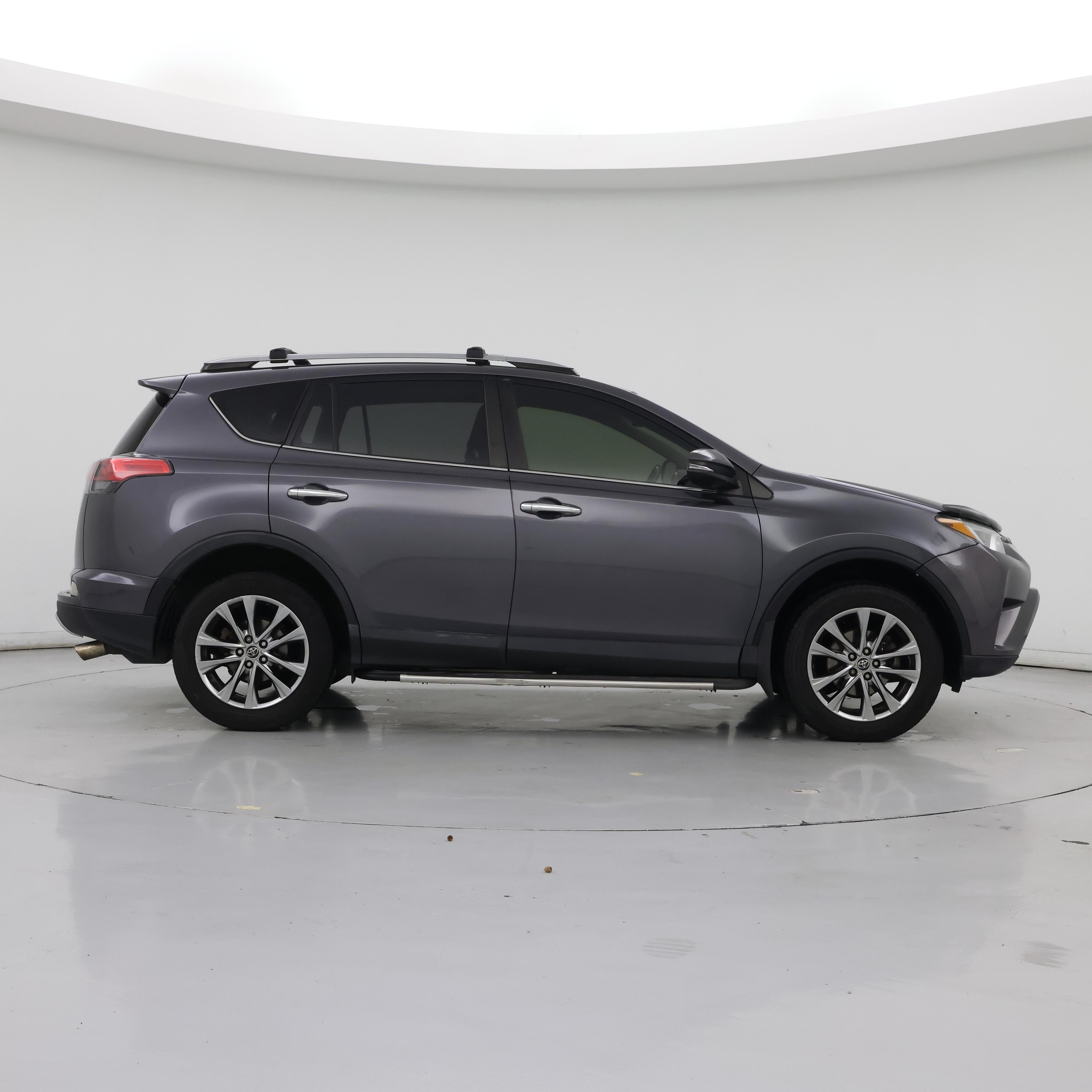 Thumbnail: 2017 Toyota RAV4 - 7