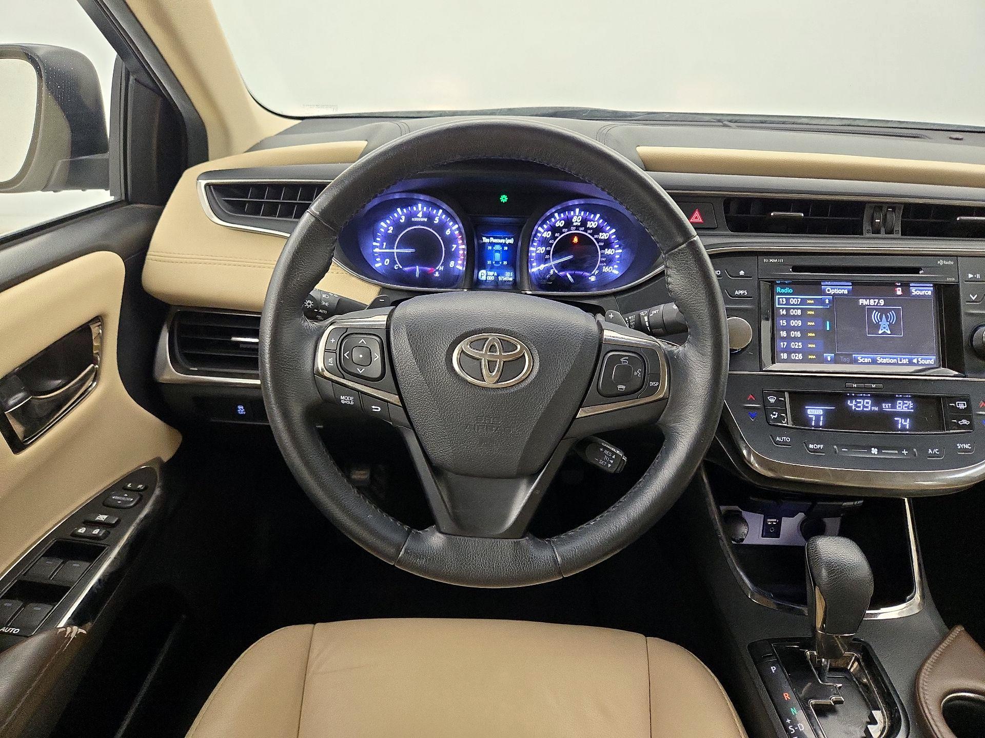 Thumbnail: 2016 Toyota Avalon - 10