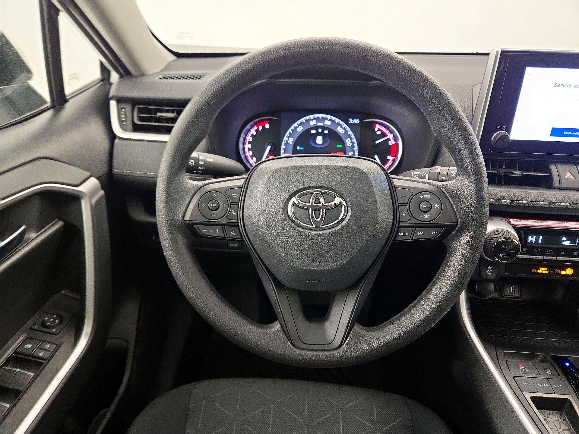 Thumbnail: 2024 Toyota RAV4 - 10