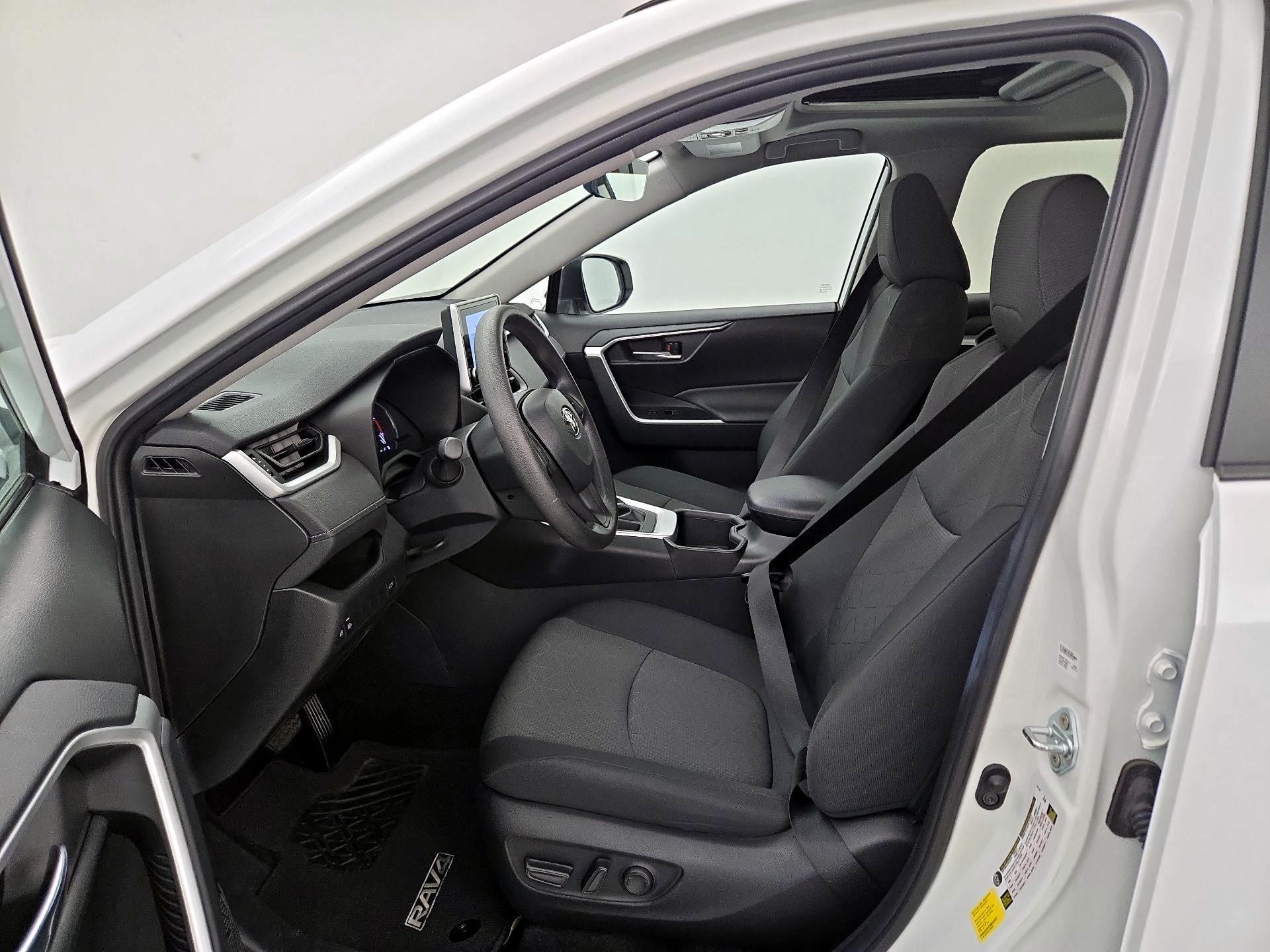 Thumbnail: 2024 Toyota RAV4 - 11