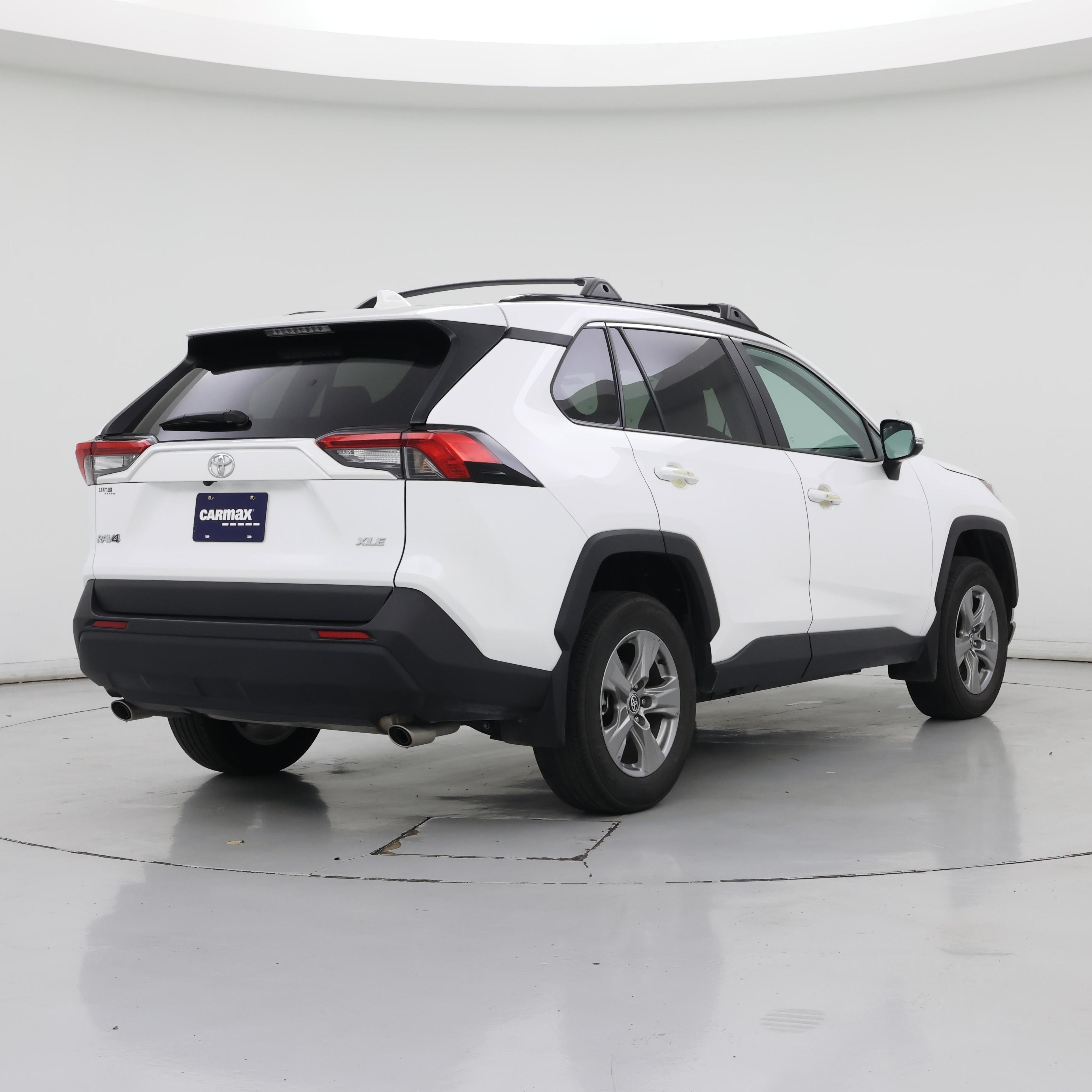 Thumbnail: 2024 Toyota RAV4 - 8