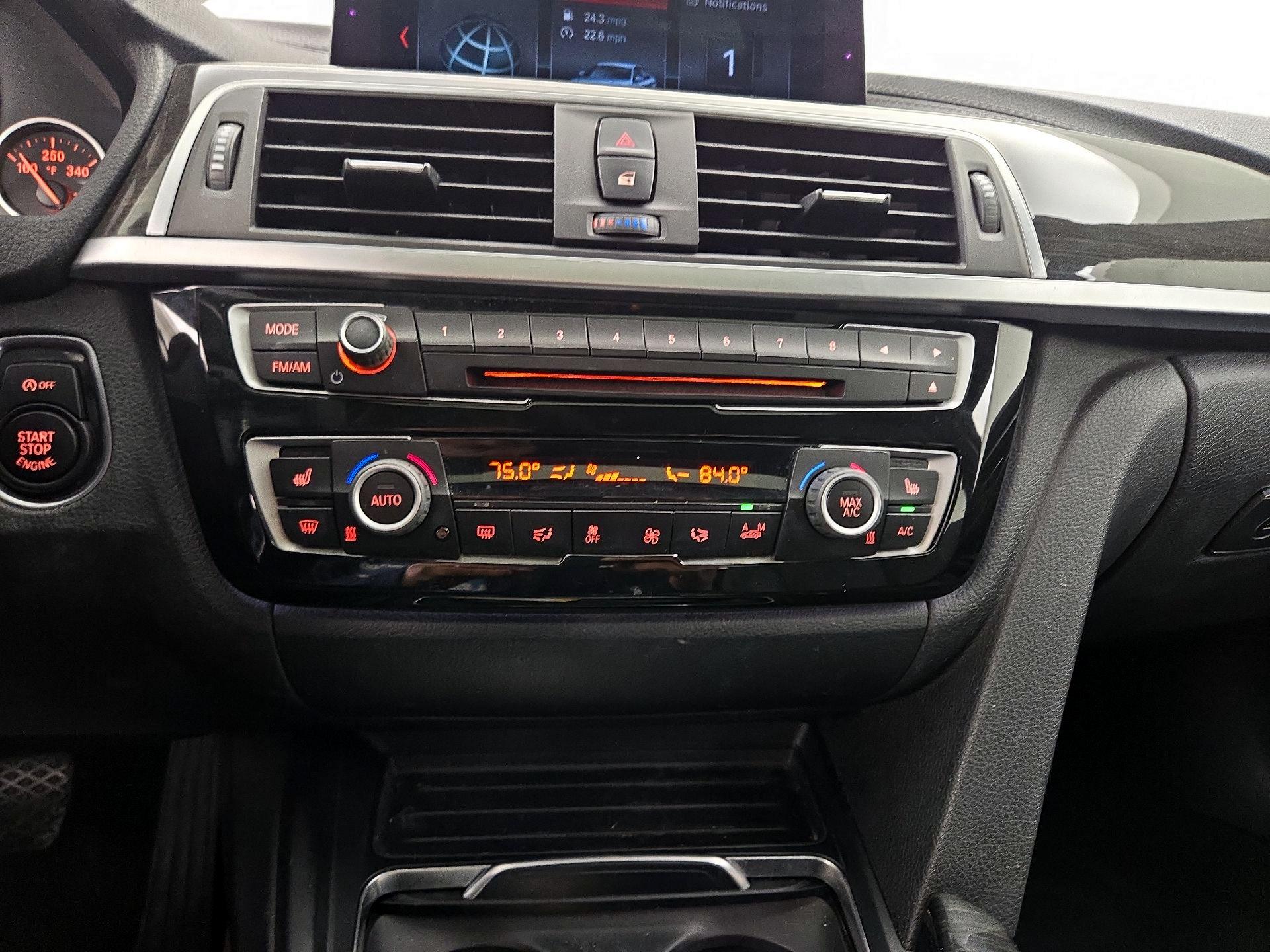 Thumbnail: 2018 BMW 3 Series - 17