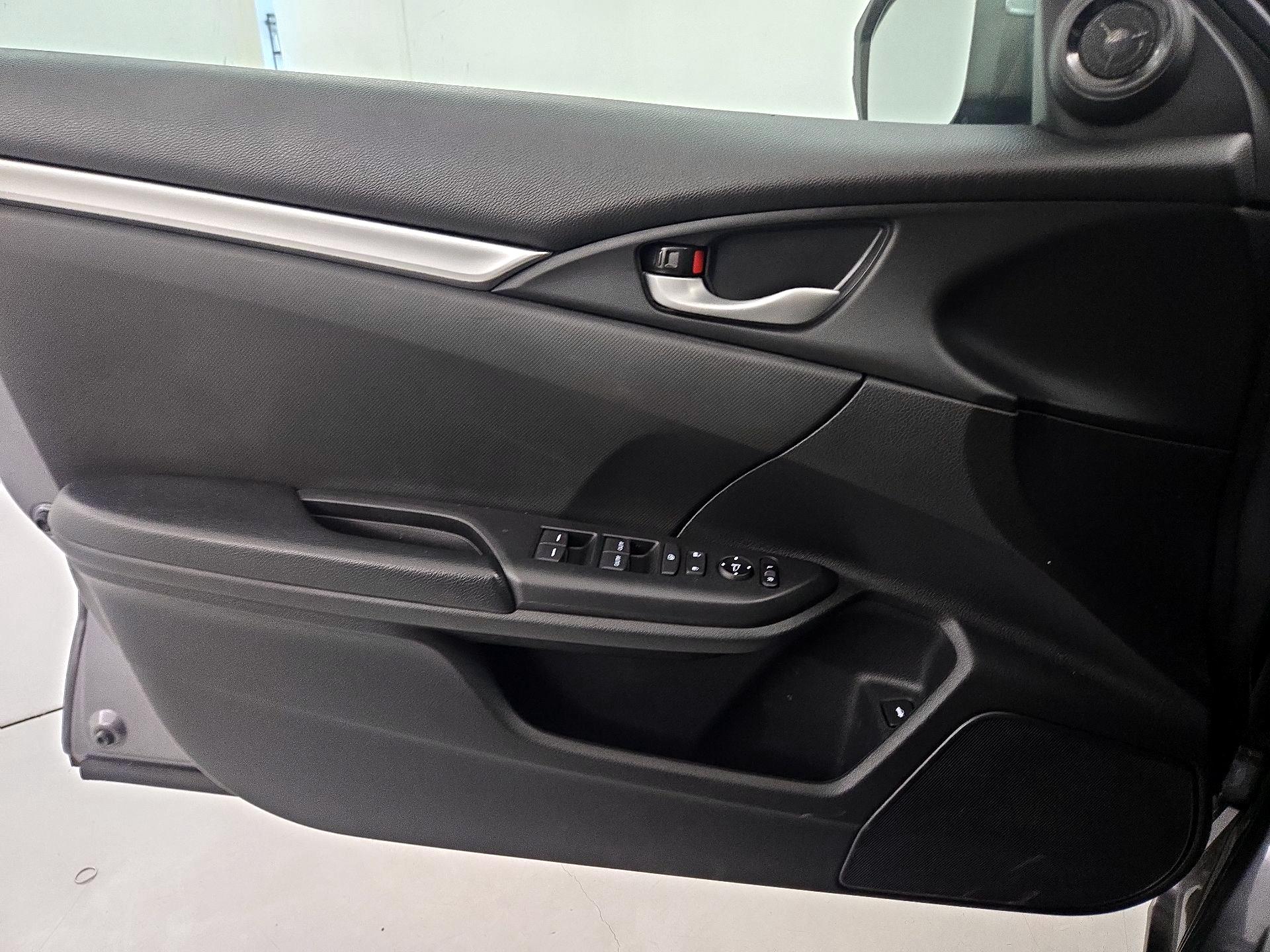 Thumbnail: 2019 Honda Civic - 12