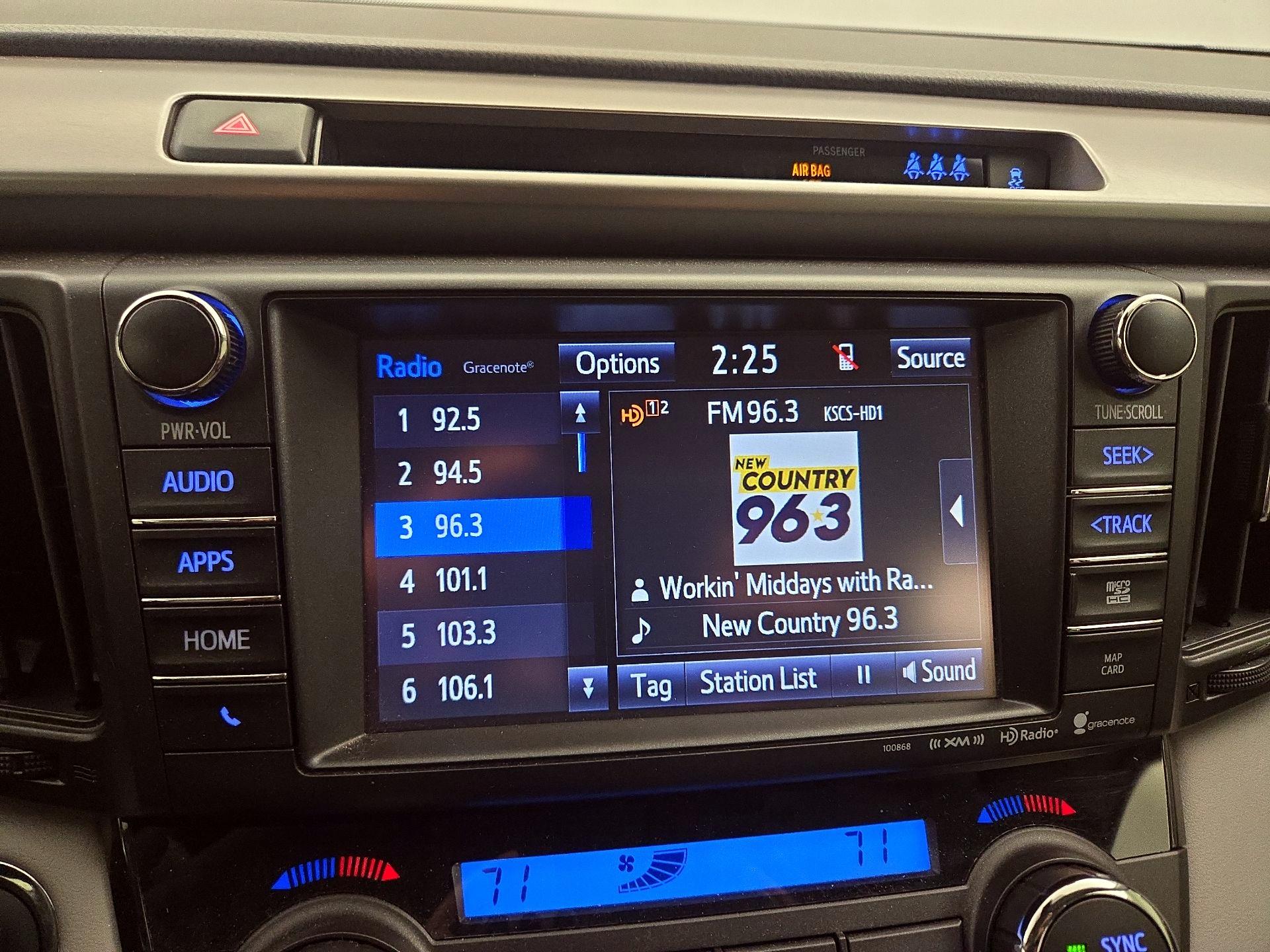 Thumbnail: 2018 Toyota RAV4 - 15