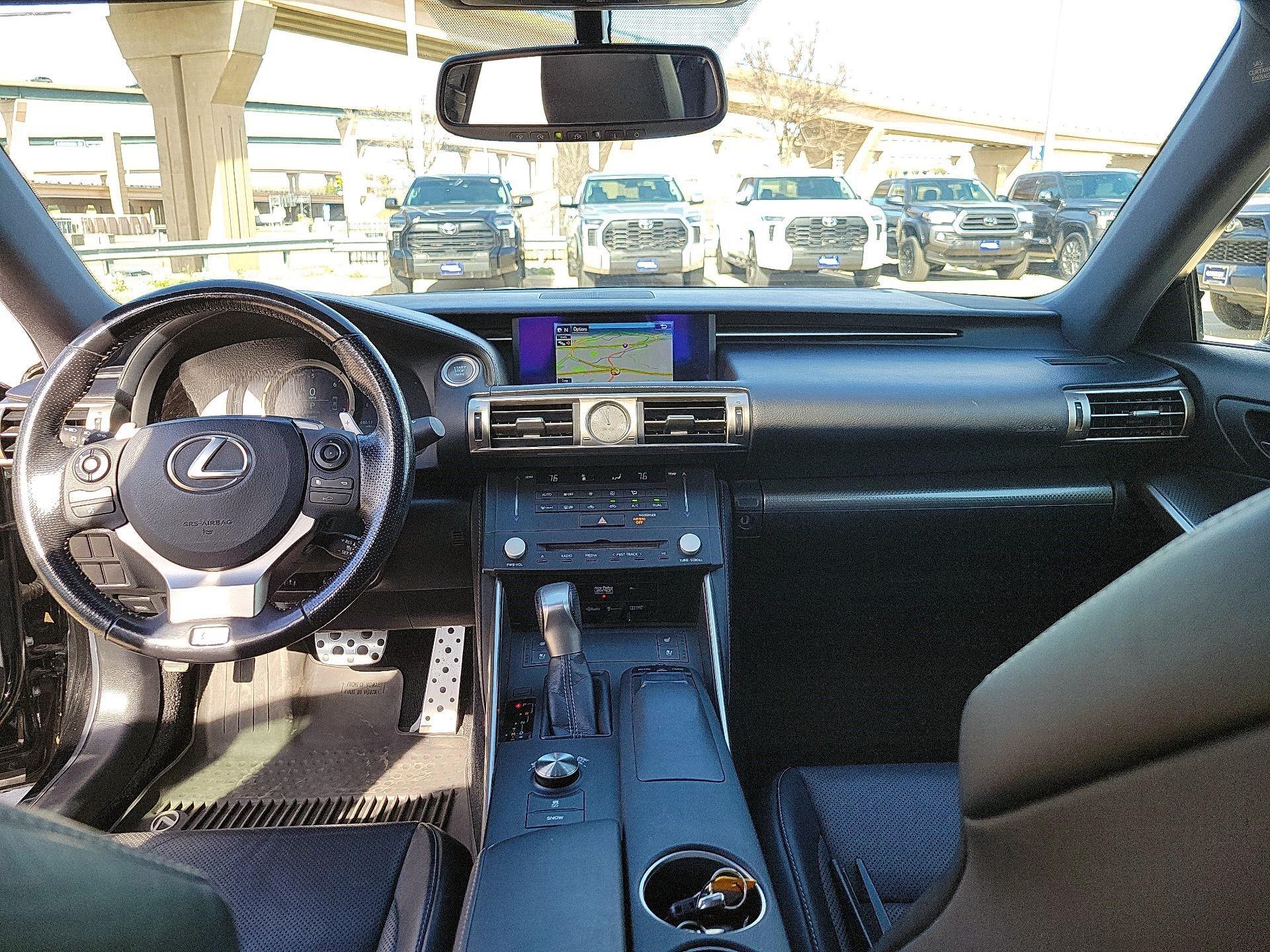 Thumbnail: 2016 Lexus IS - 8