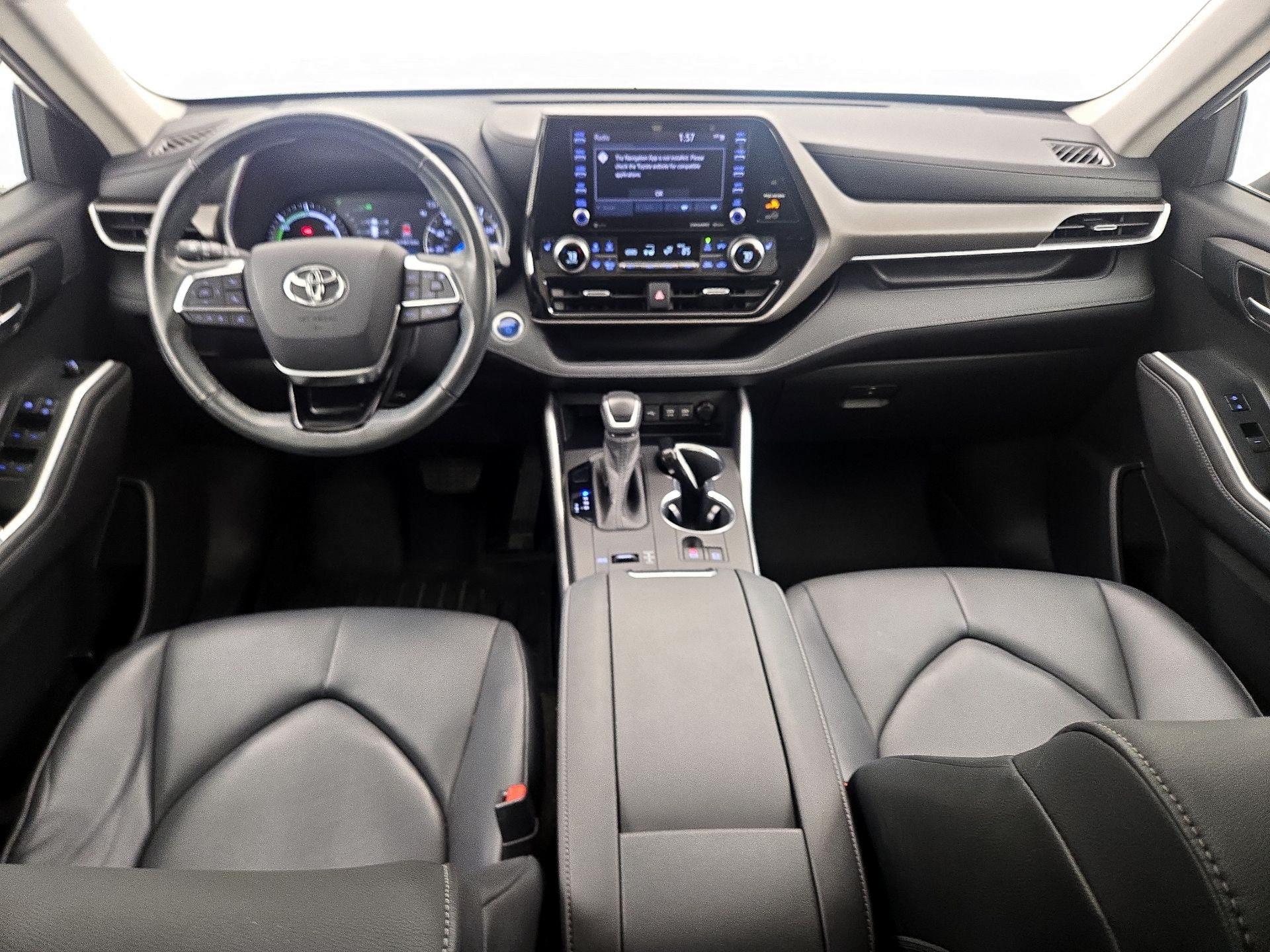 Thumbnail: 2020 Toyota Highlander - 9