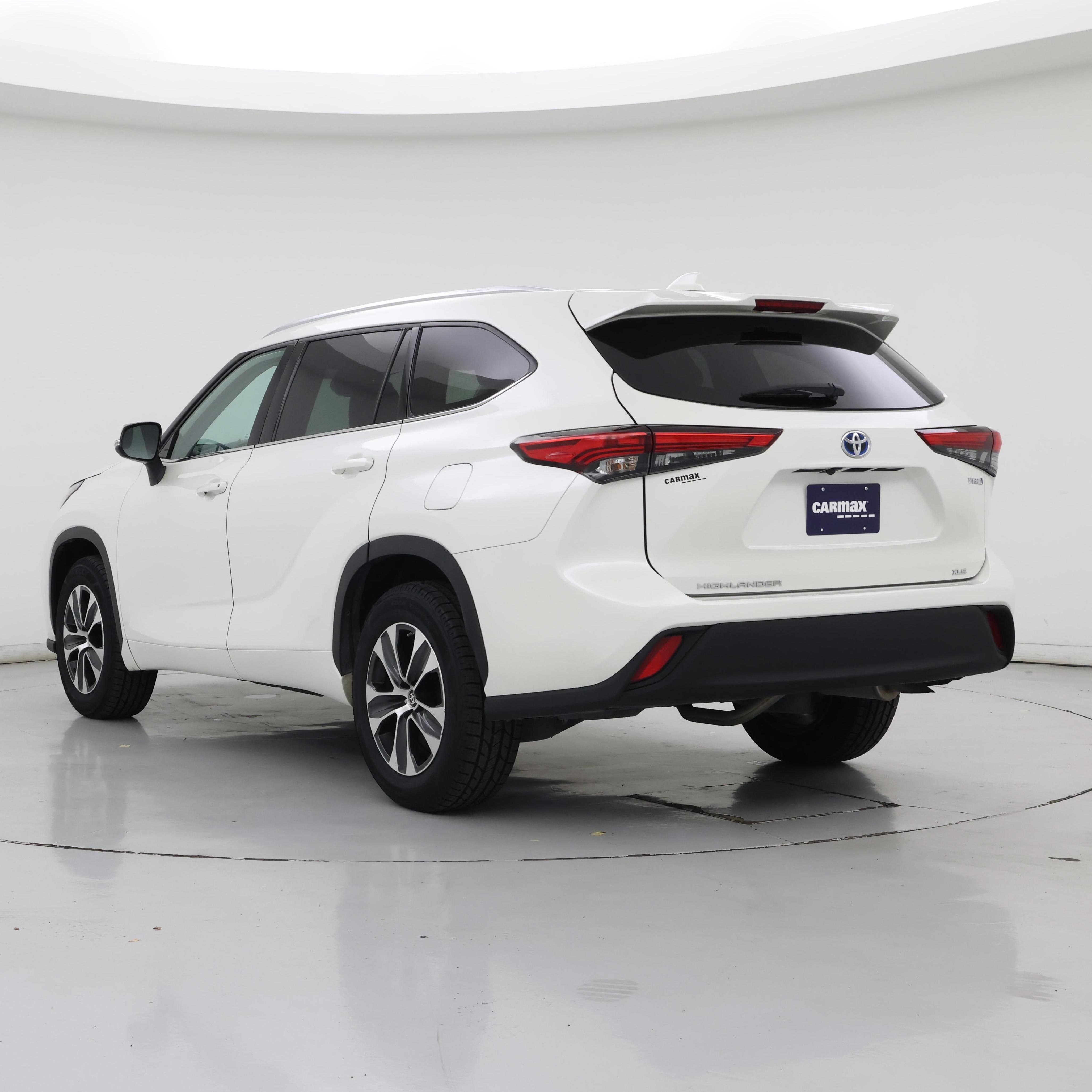 Thumbnail: 2020 Toyota Highlander - 2