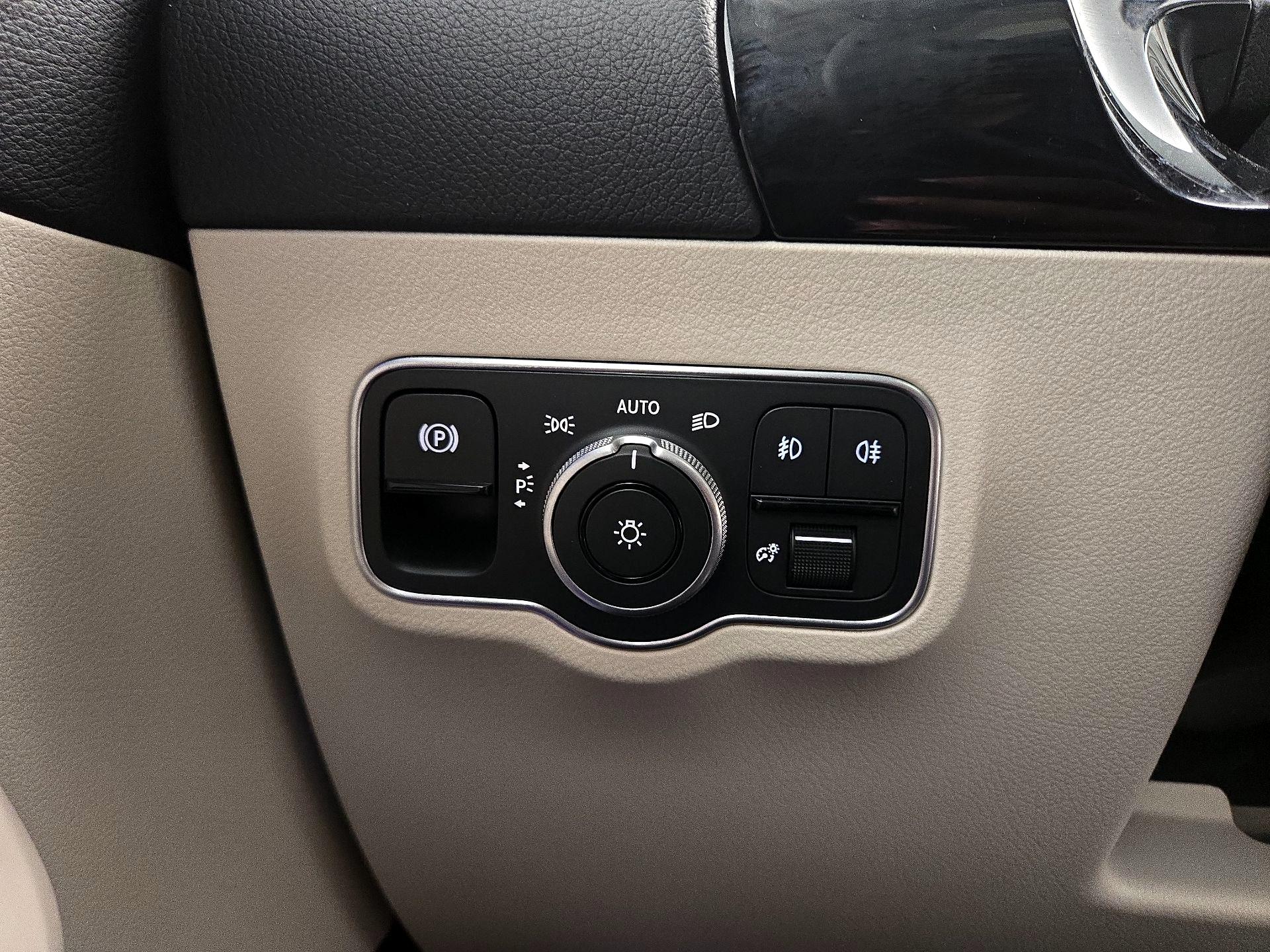 Thumbnail: 2025 Mercedes-Benz GLA - 13