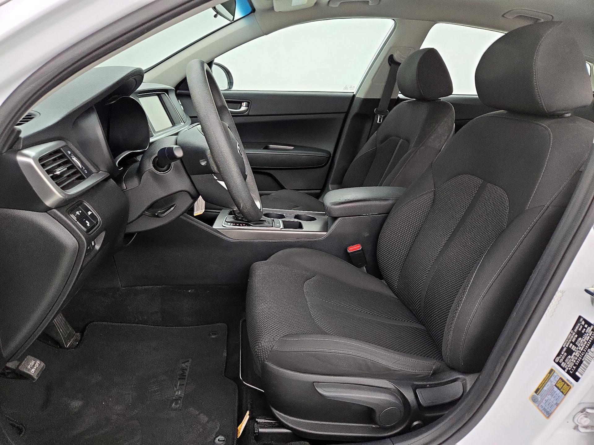 Thumbnail: 2019 Kia Optima - 11