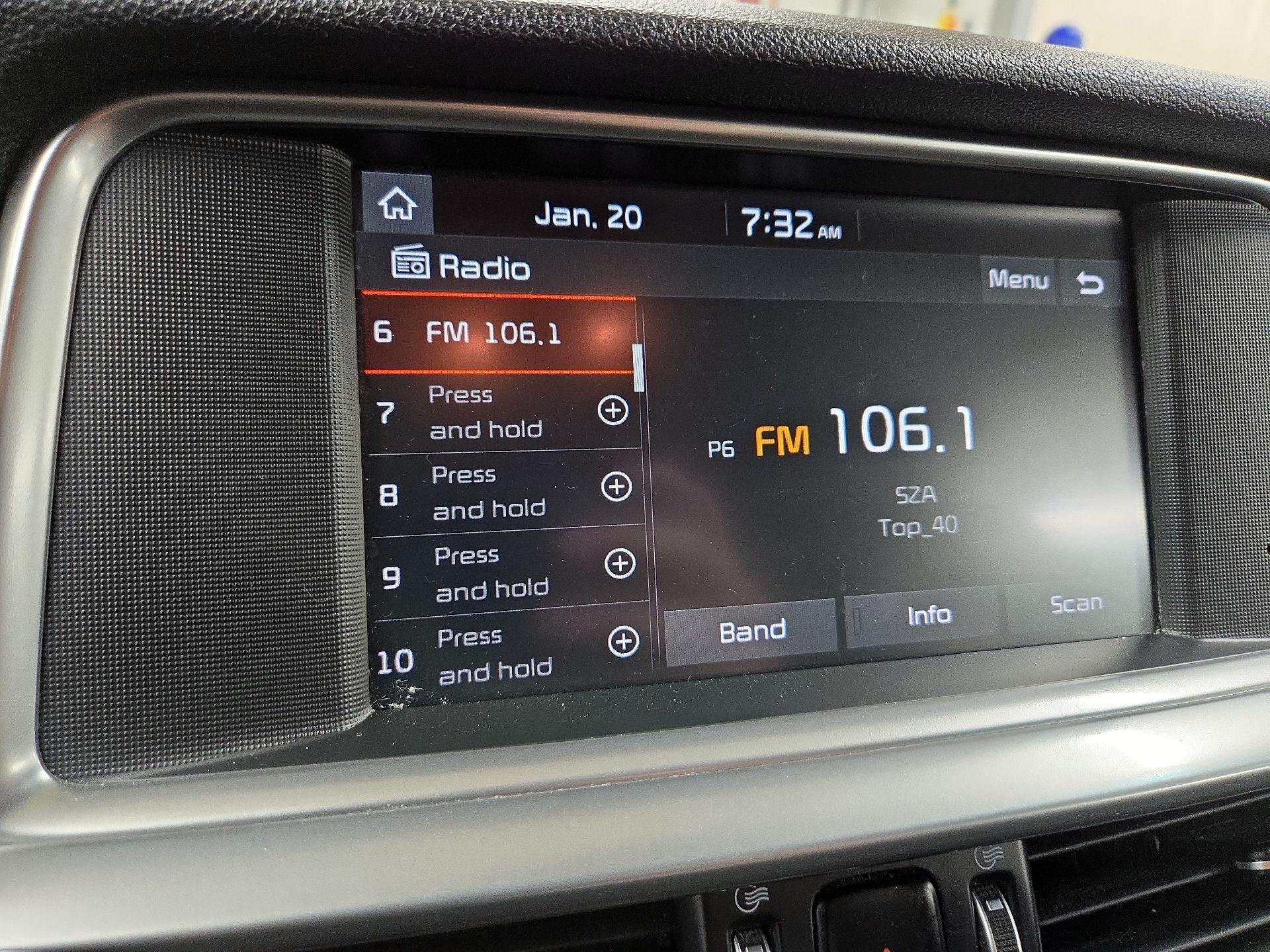 Thumbnail: 2019 Kia Optima - 15