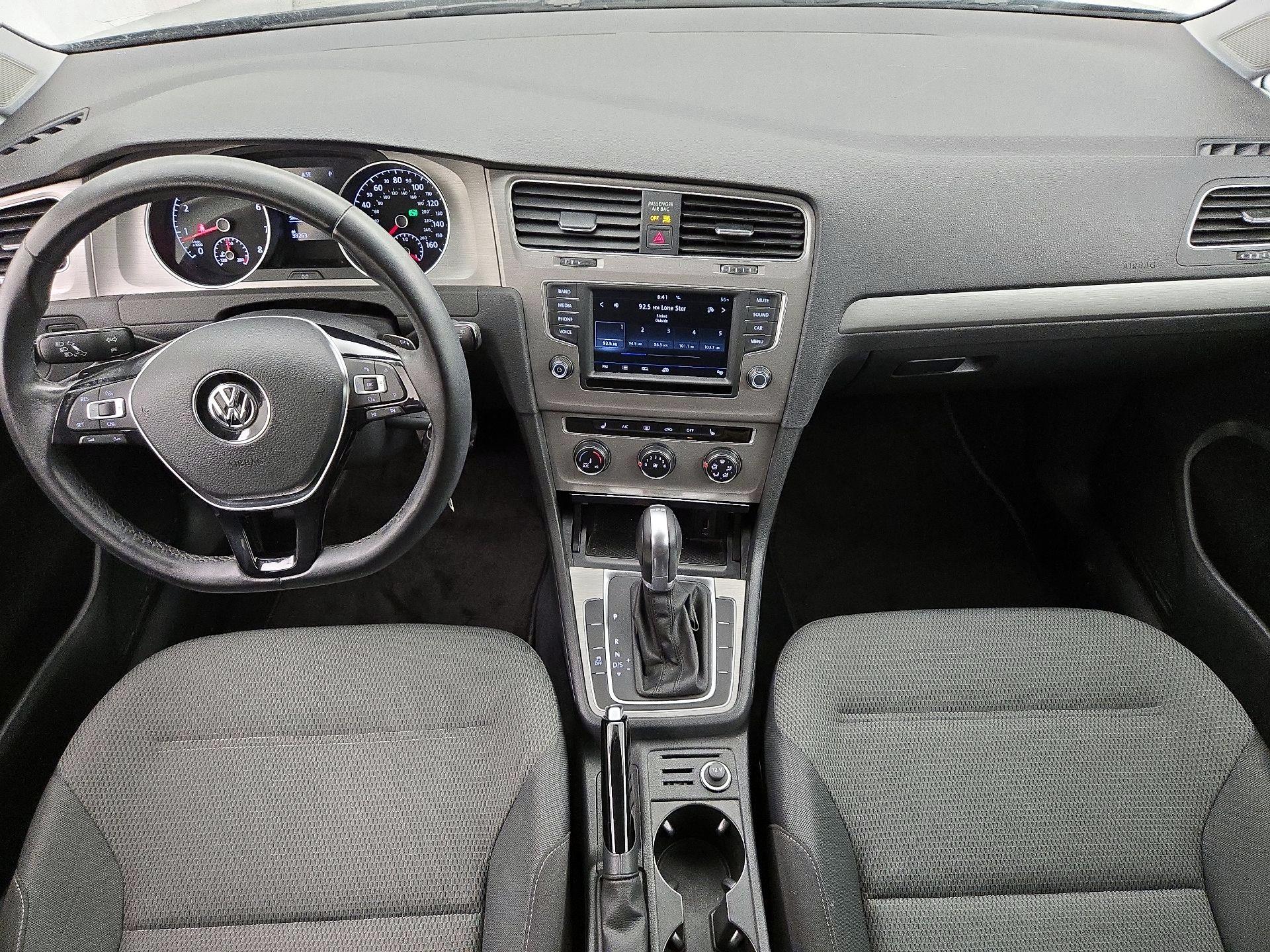 Thumbnail: 2017 Volkswagen Golf - 9