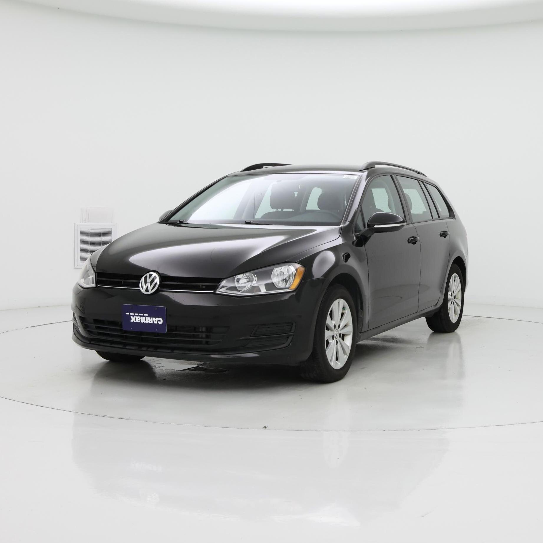 Thumbnail: 2017 Volkswagen Golf - 4