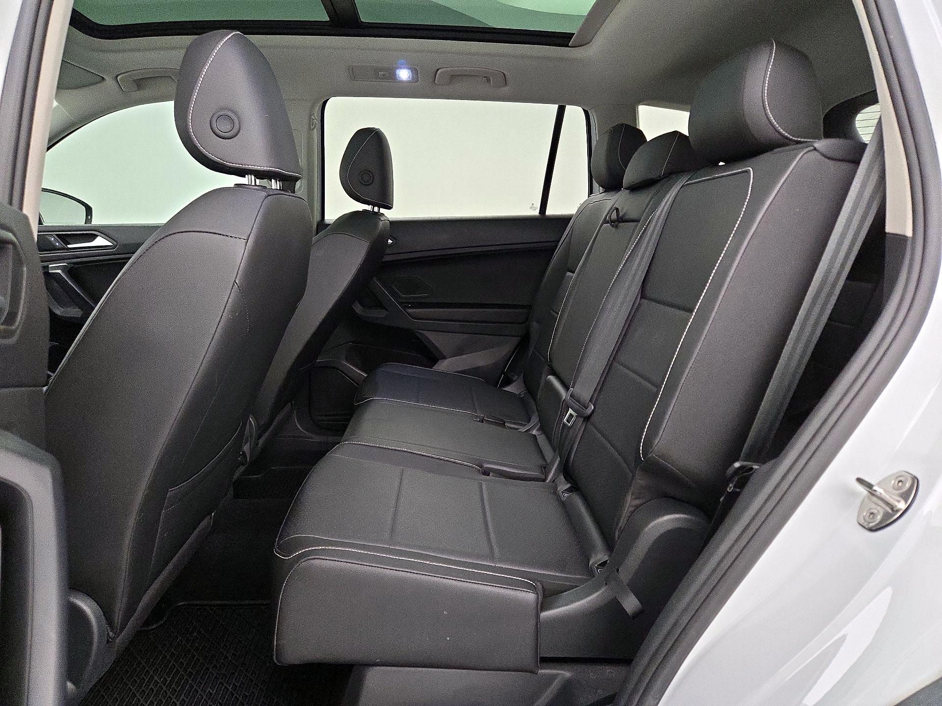 Thumbnail: 2021 Volkswagen Tiguan - 20