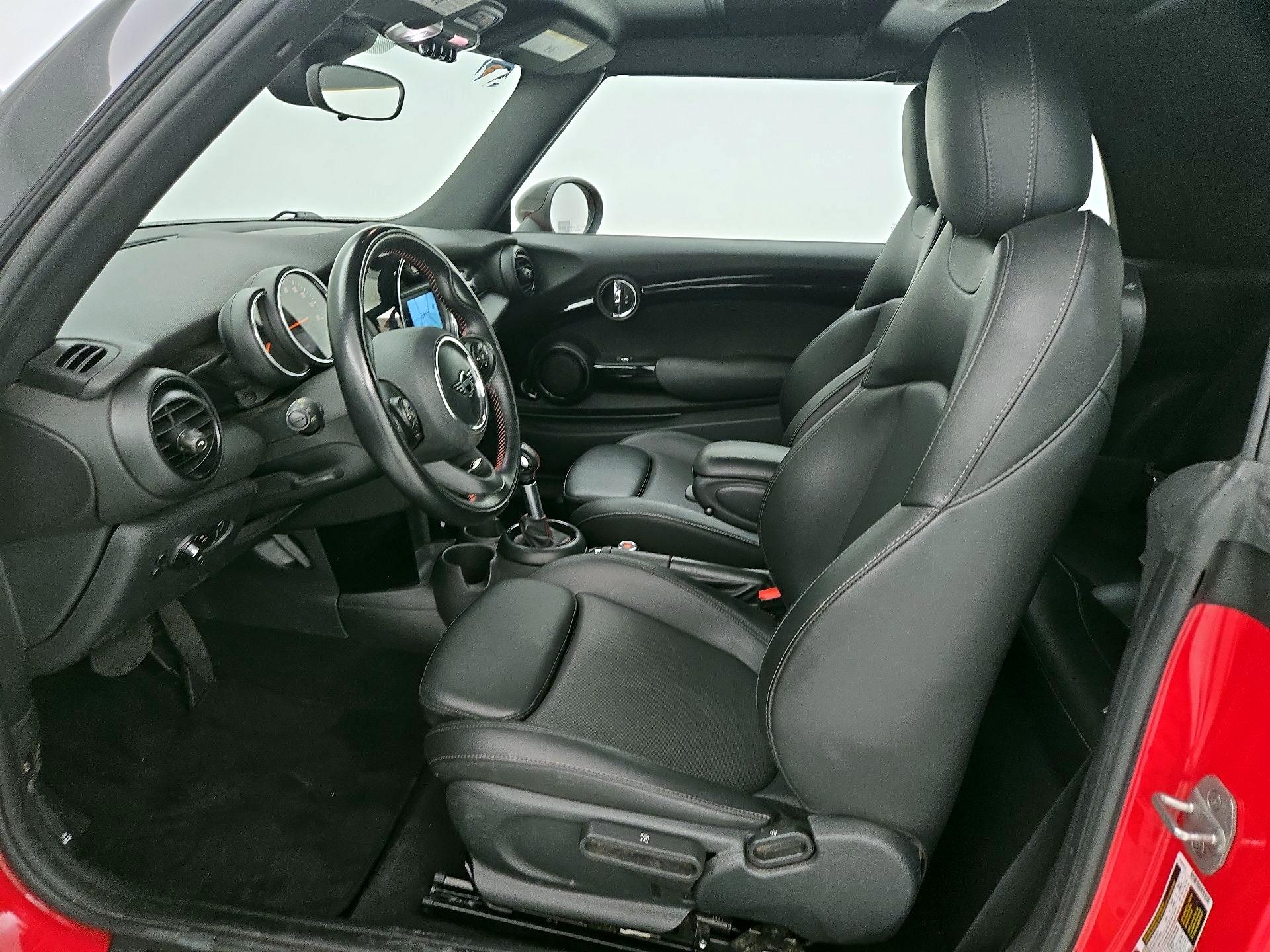 Thumbnail: 2019 MINI Cooper - 11