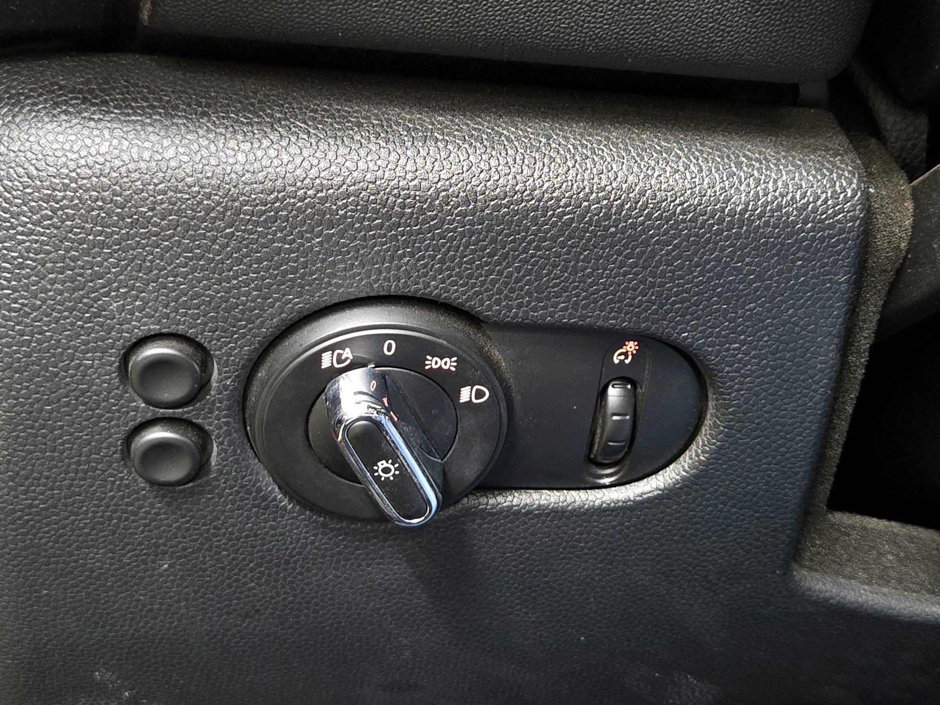 Thumbnail: 2019 MINI Cooper - 13