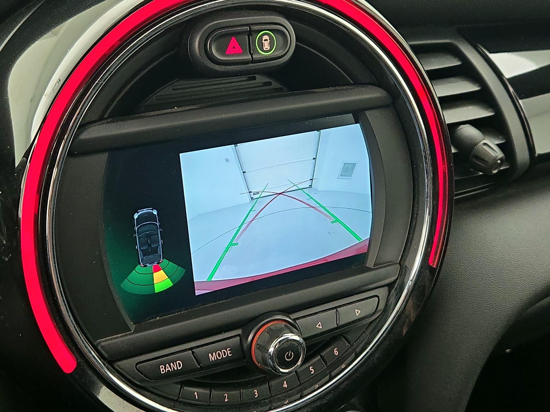 Thumbnail: 2019 MINI Cooper - 14