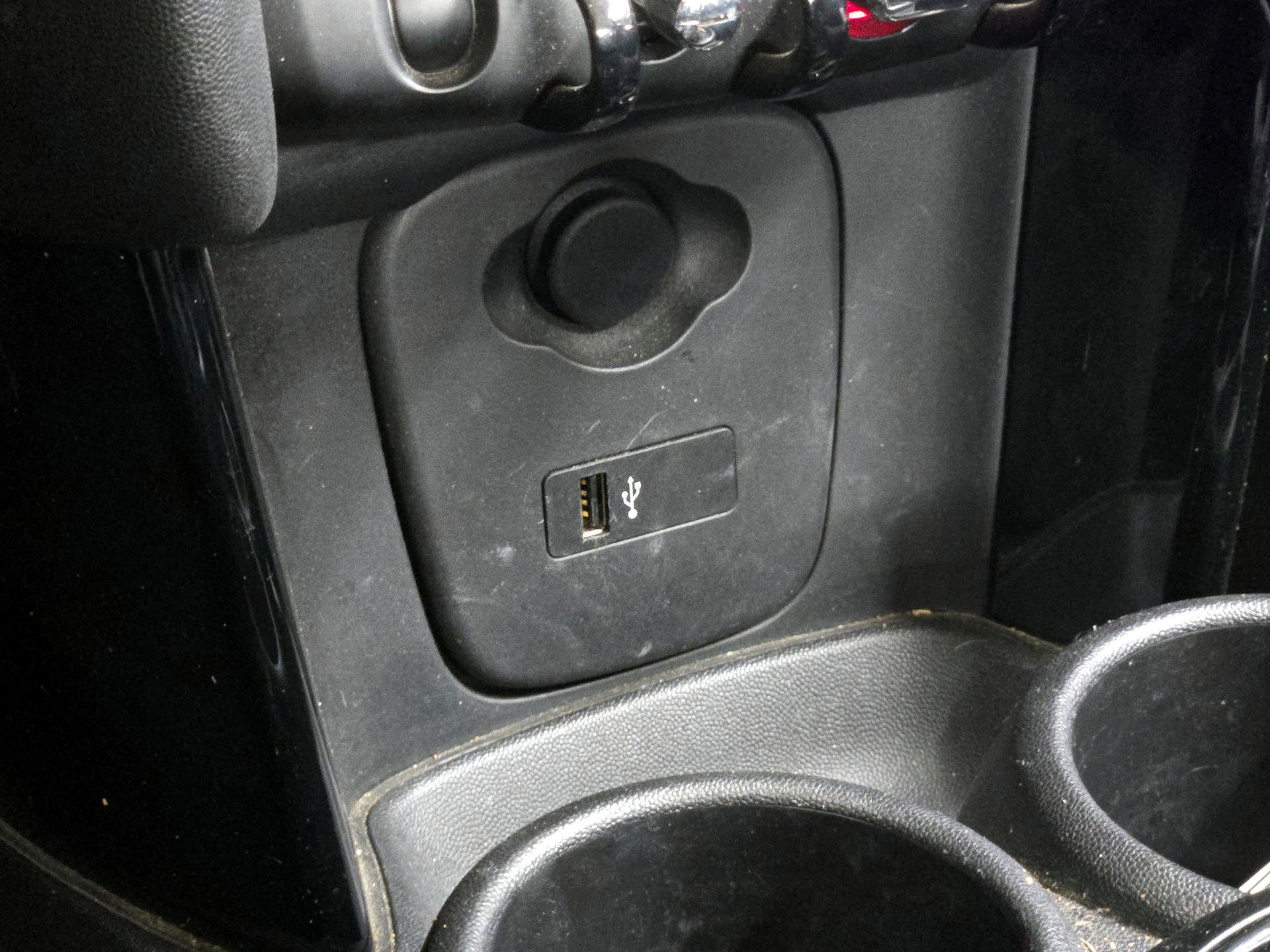 Thumbnail: 2019 MINI Cooper - 18