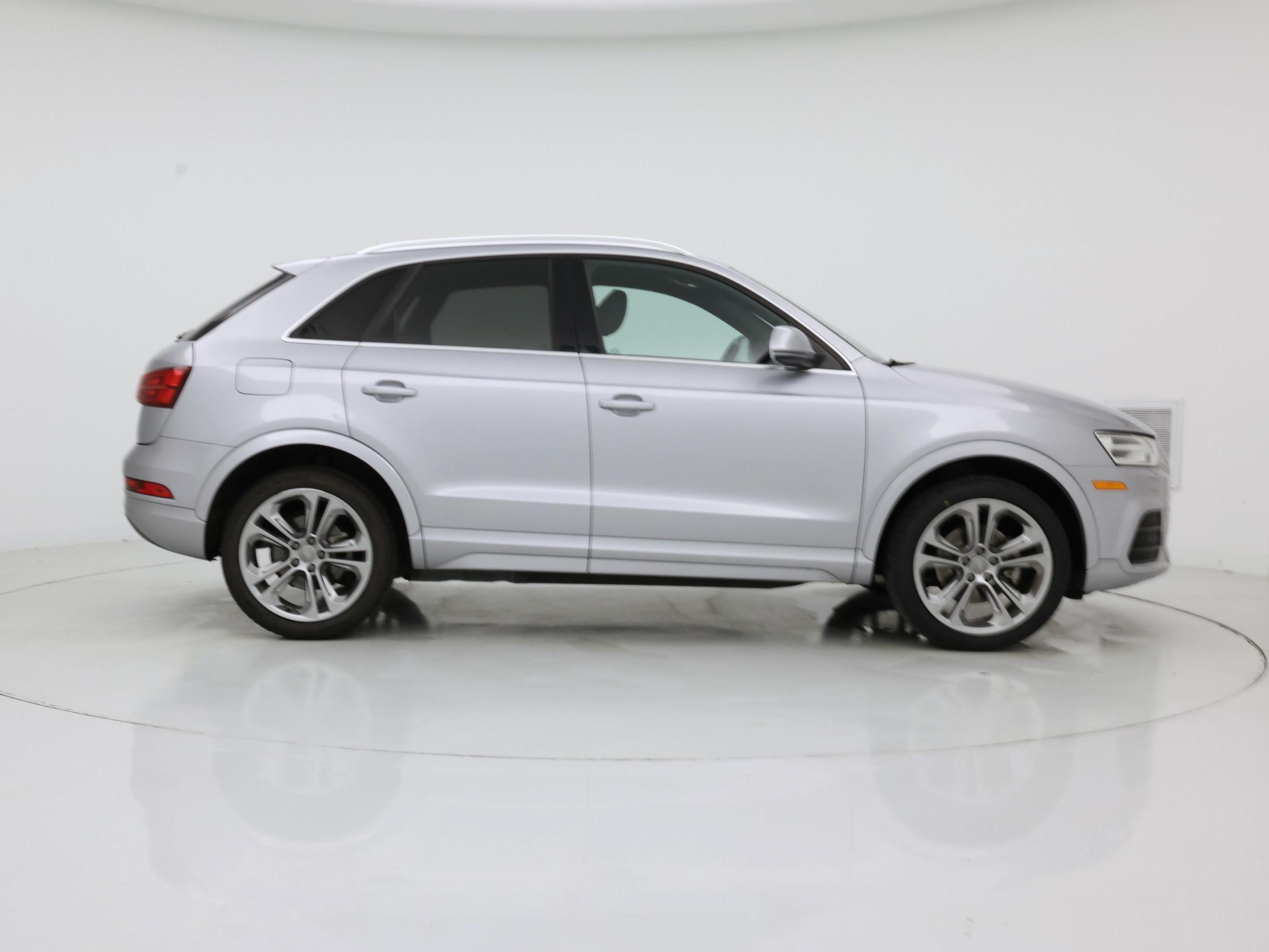 Thumbnail: 2017 Audi Q3 - 7