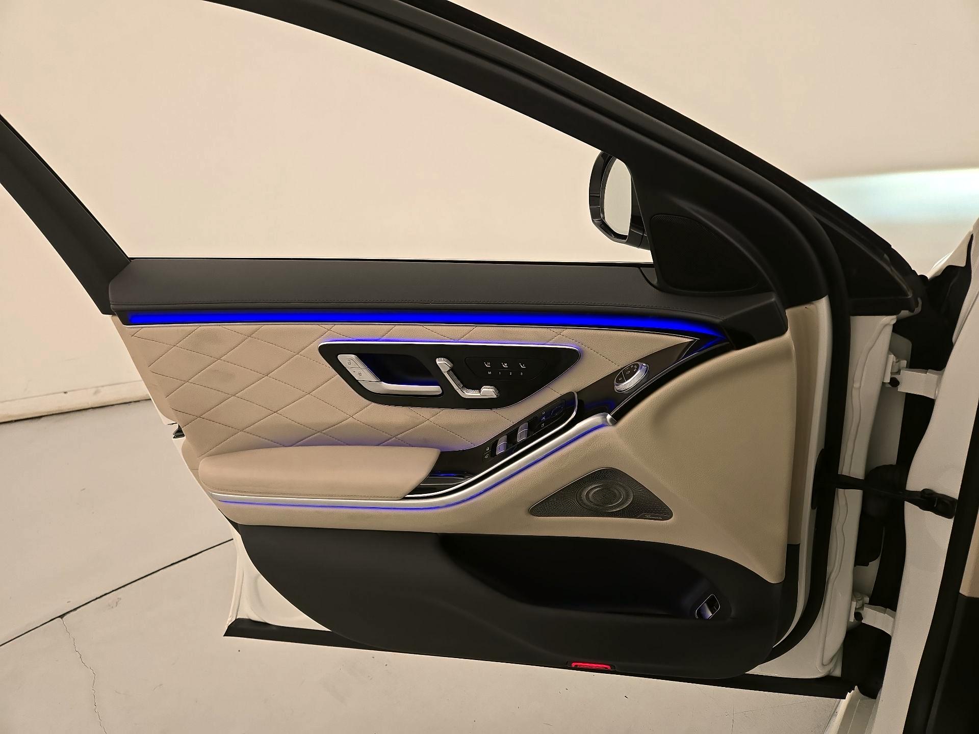 Thumbnail: 2021 Mercedes-Benz S-Class - 12