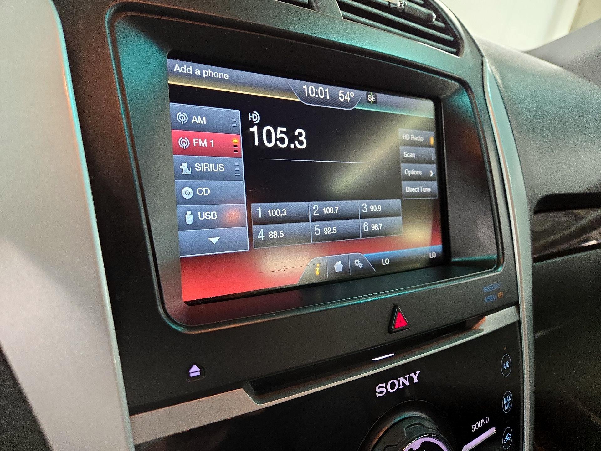 Thumbnail: 2015 Ford Explorer - 14