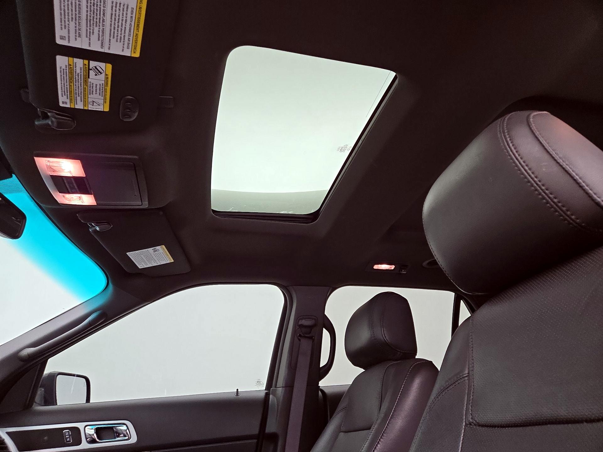 Thumbnail: 2015 Ford Explorer - 18