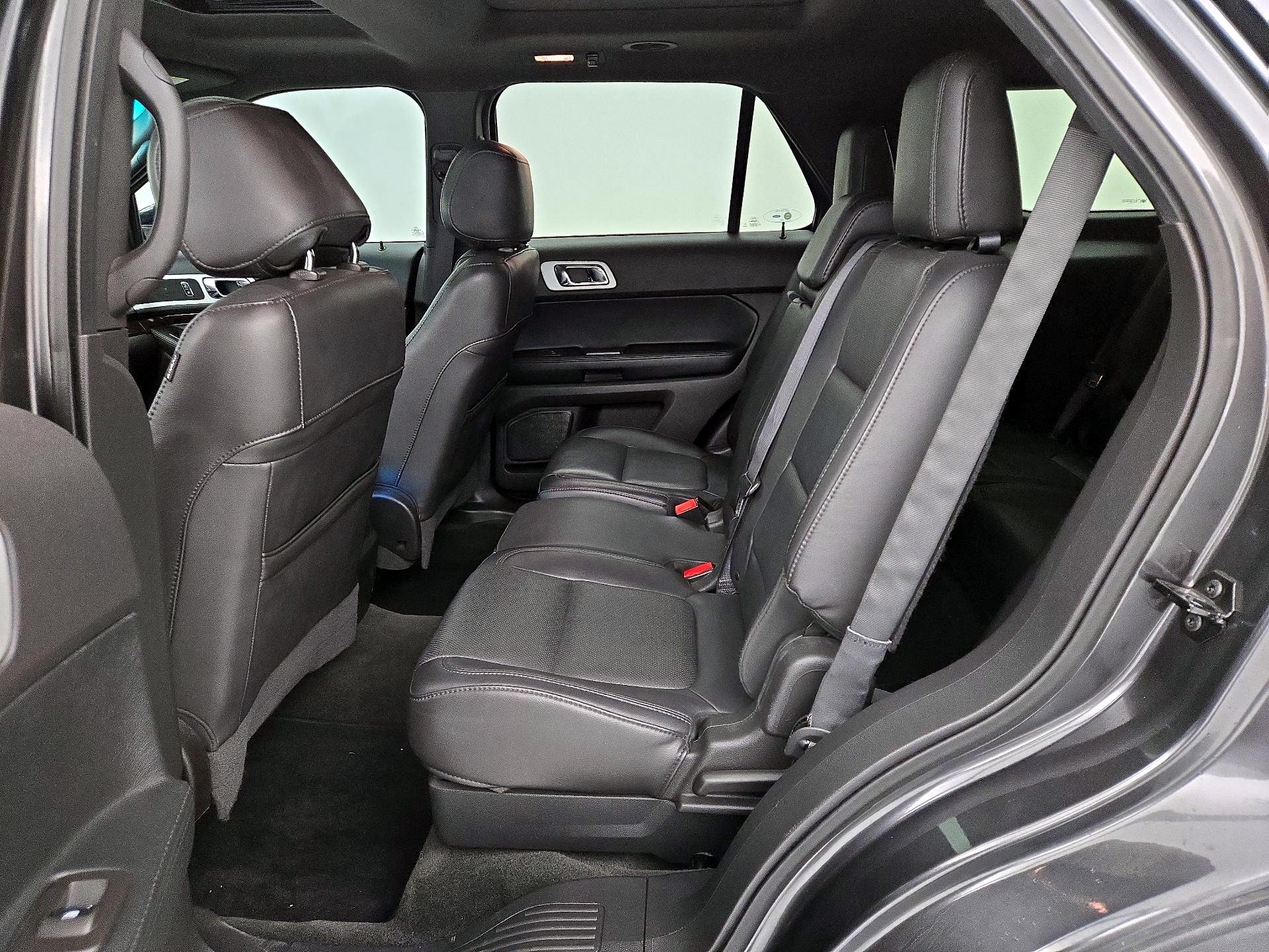 Thumbnail: 2015 Ford Explorer - 19