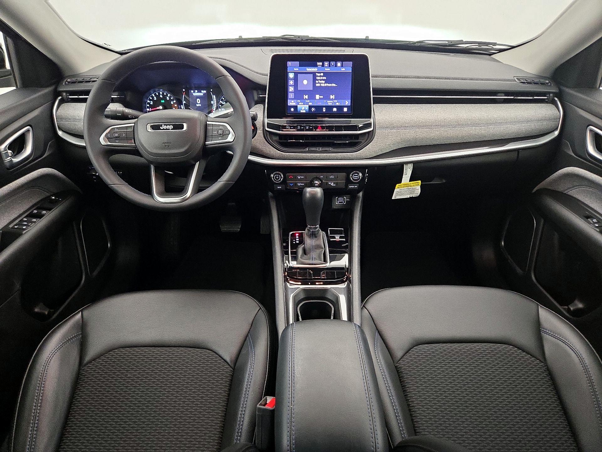 Thumbnail: 2022 Jeep Compass - 9