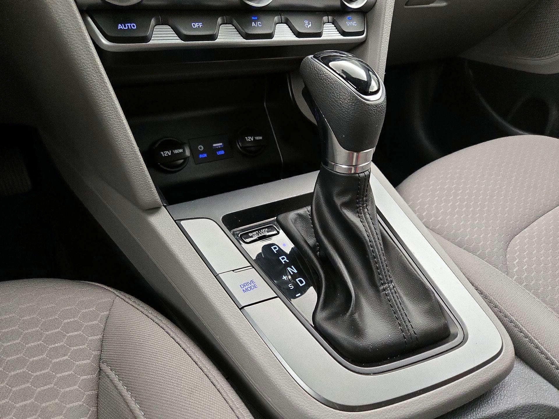 Thumbnail: 2020 Hyundai Elantra - 17