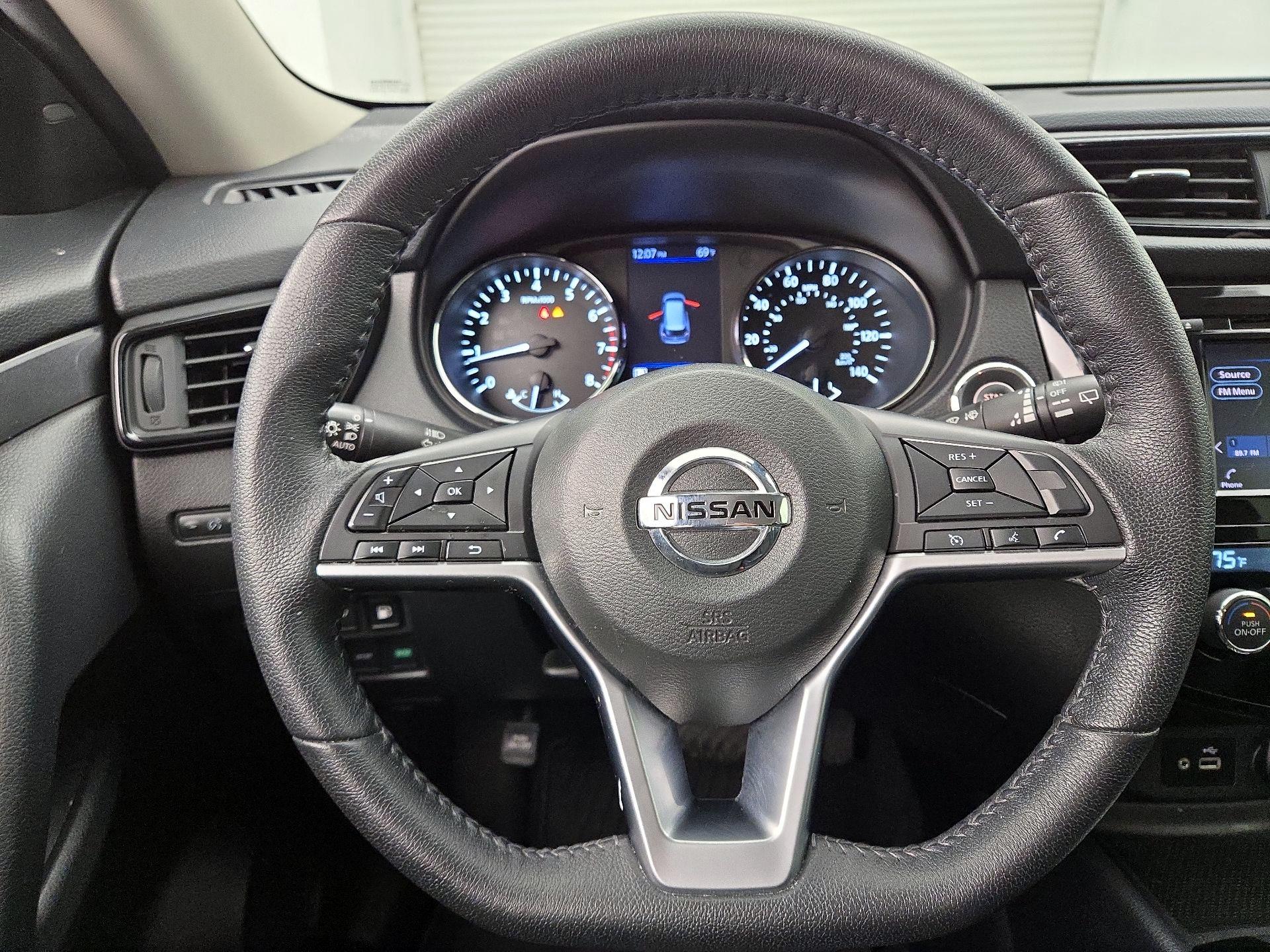 Thumbnail: 2020 Nissan Rogue - 10