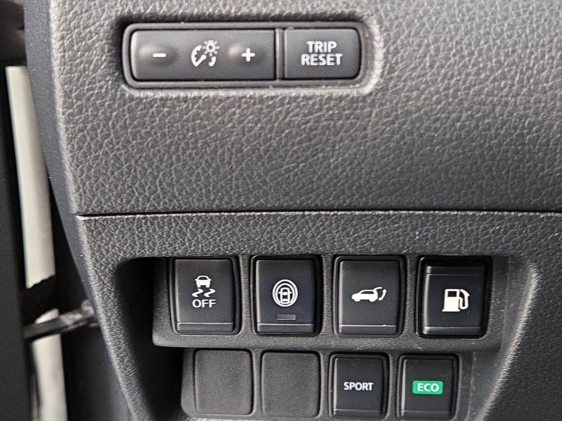 Thumbnail: 2020 Nissan Rogue - 13