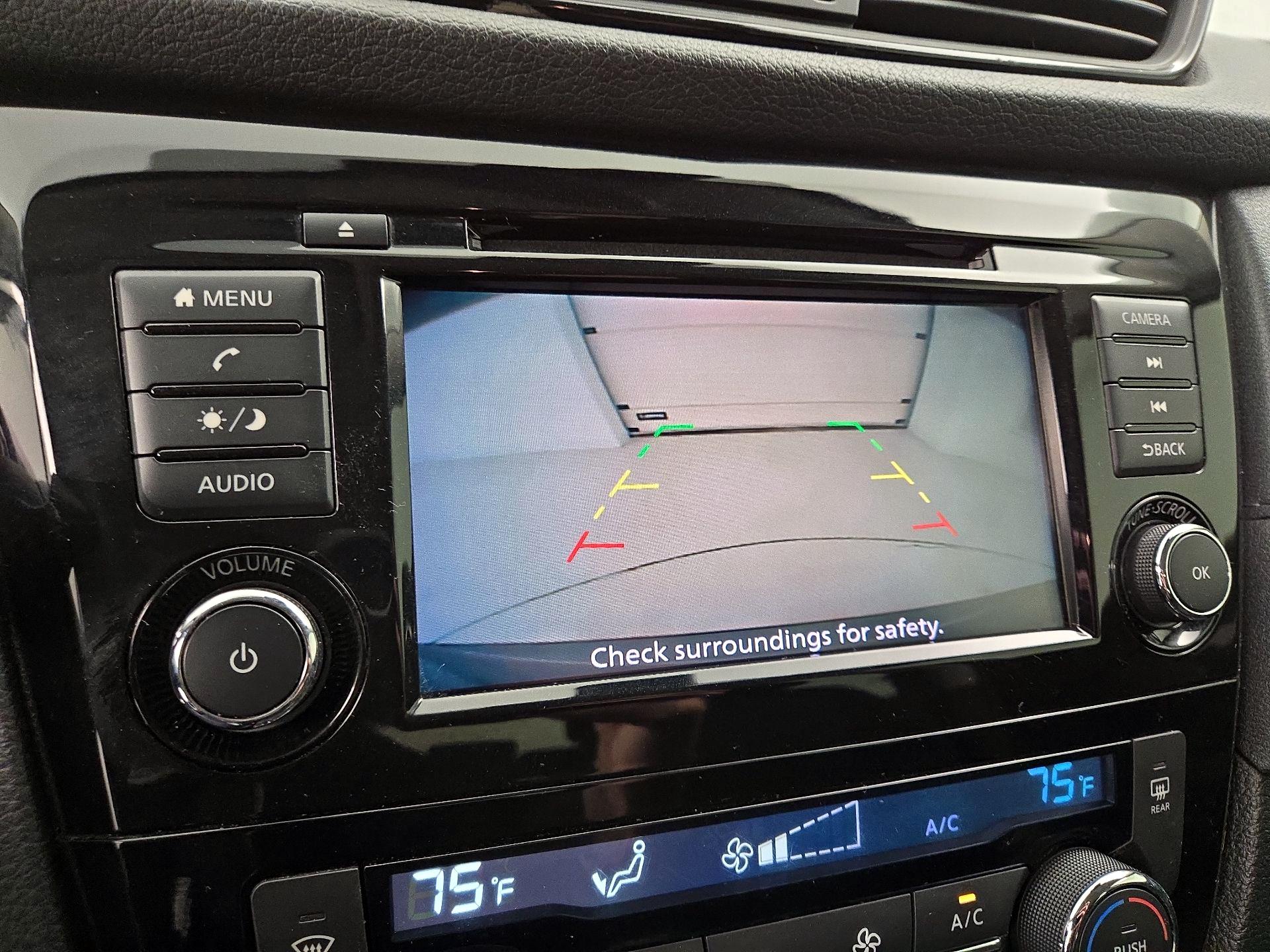 Thumbnail: 2020 Nissan Rogue - 14