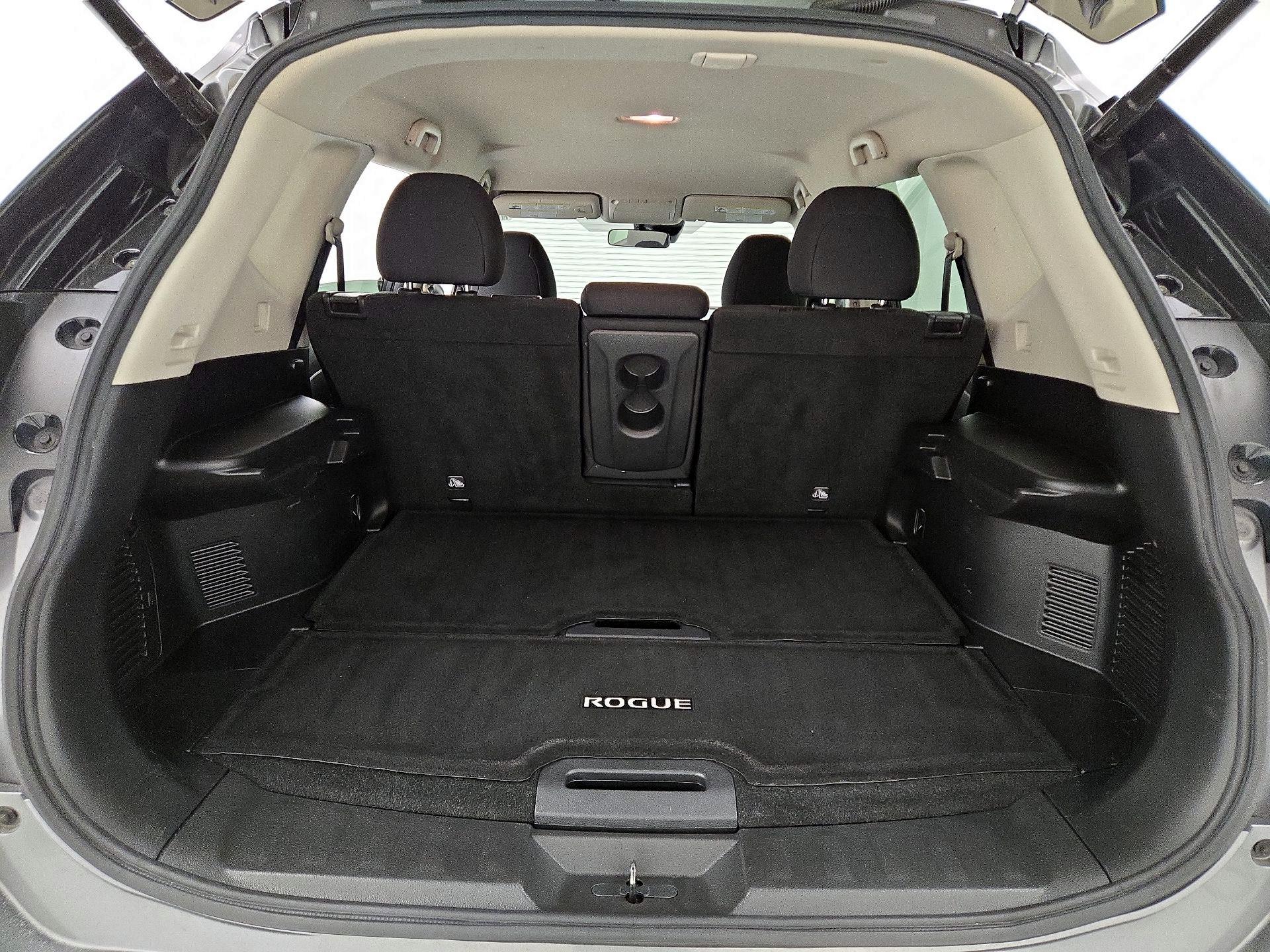 Thumbnail: 2020 Nissan Rogue - 20