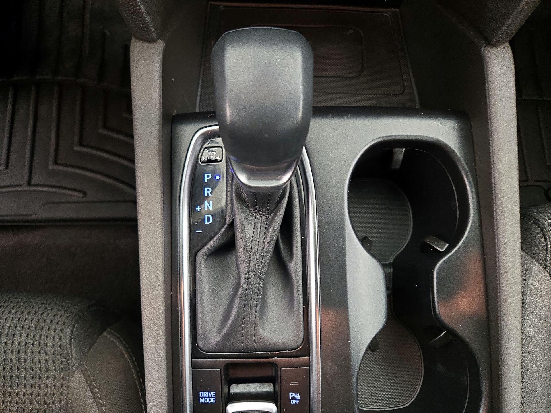 Thumbnail: 2020 Hyundai Santa Fe - 17