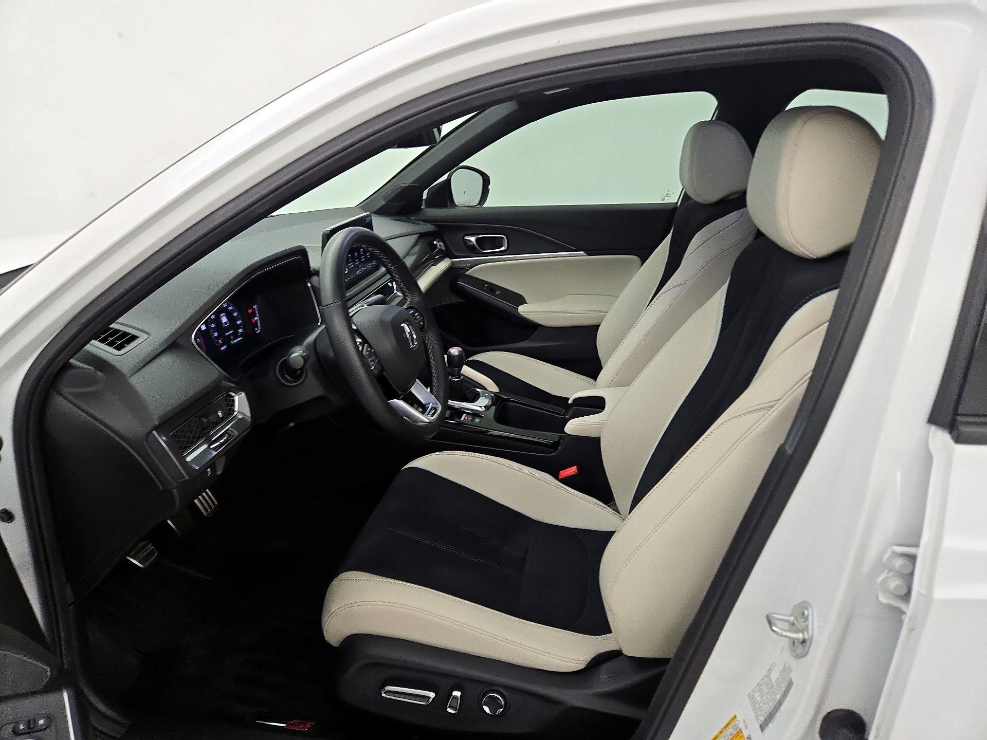 Thumbnail: 2025 Acura Integra - 11