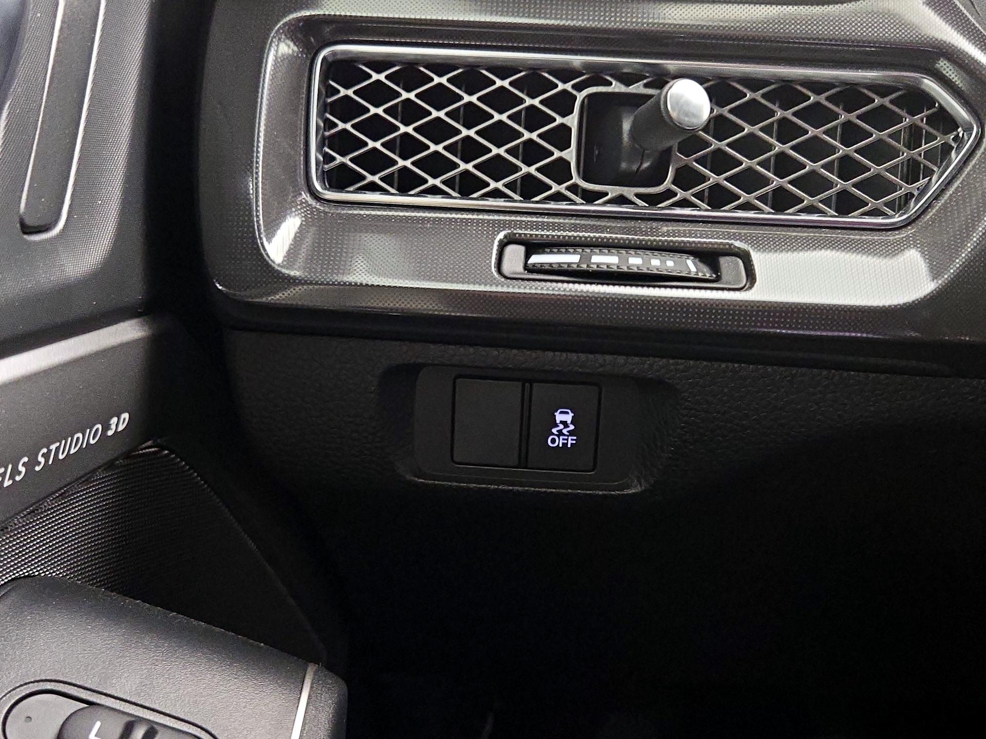 Thumbnail: 2025 Acura Integra - 13