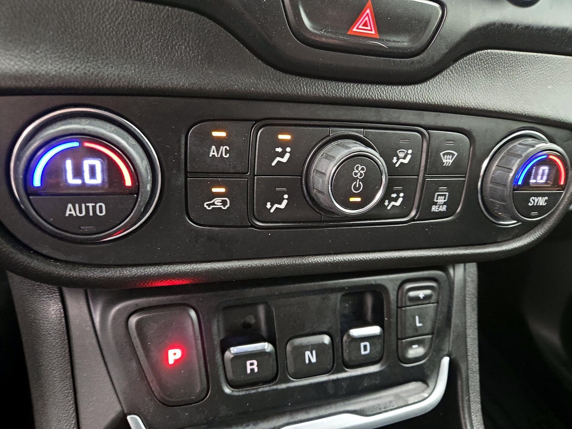 Thumbnail: 2019 GMC Terrain - 15