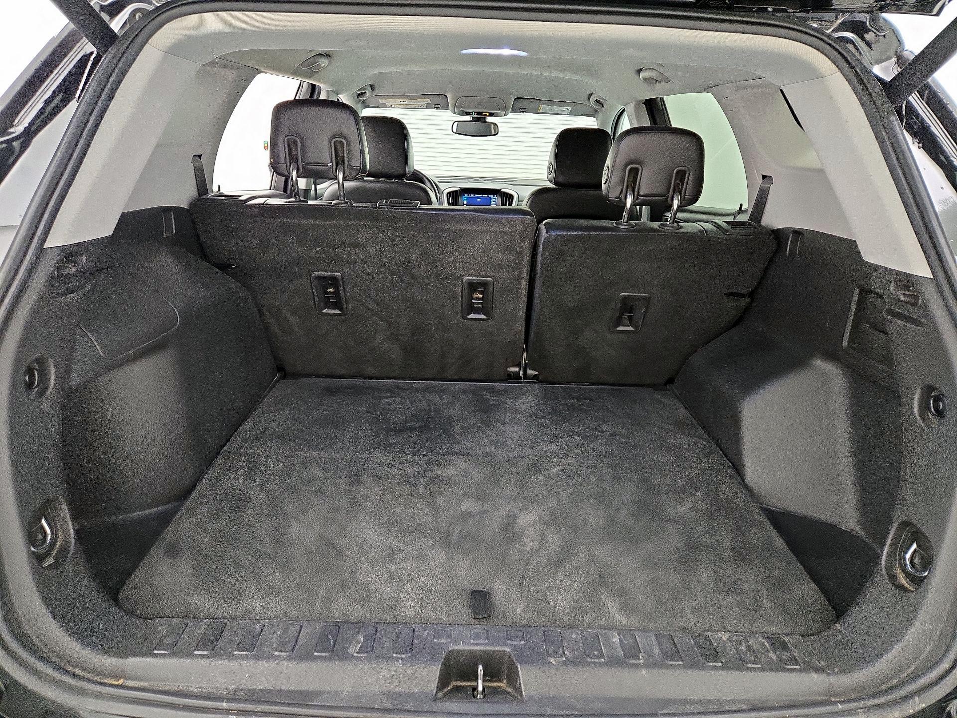 Thumbnail: 2019 GMC Terrain - 19