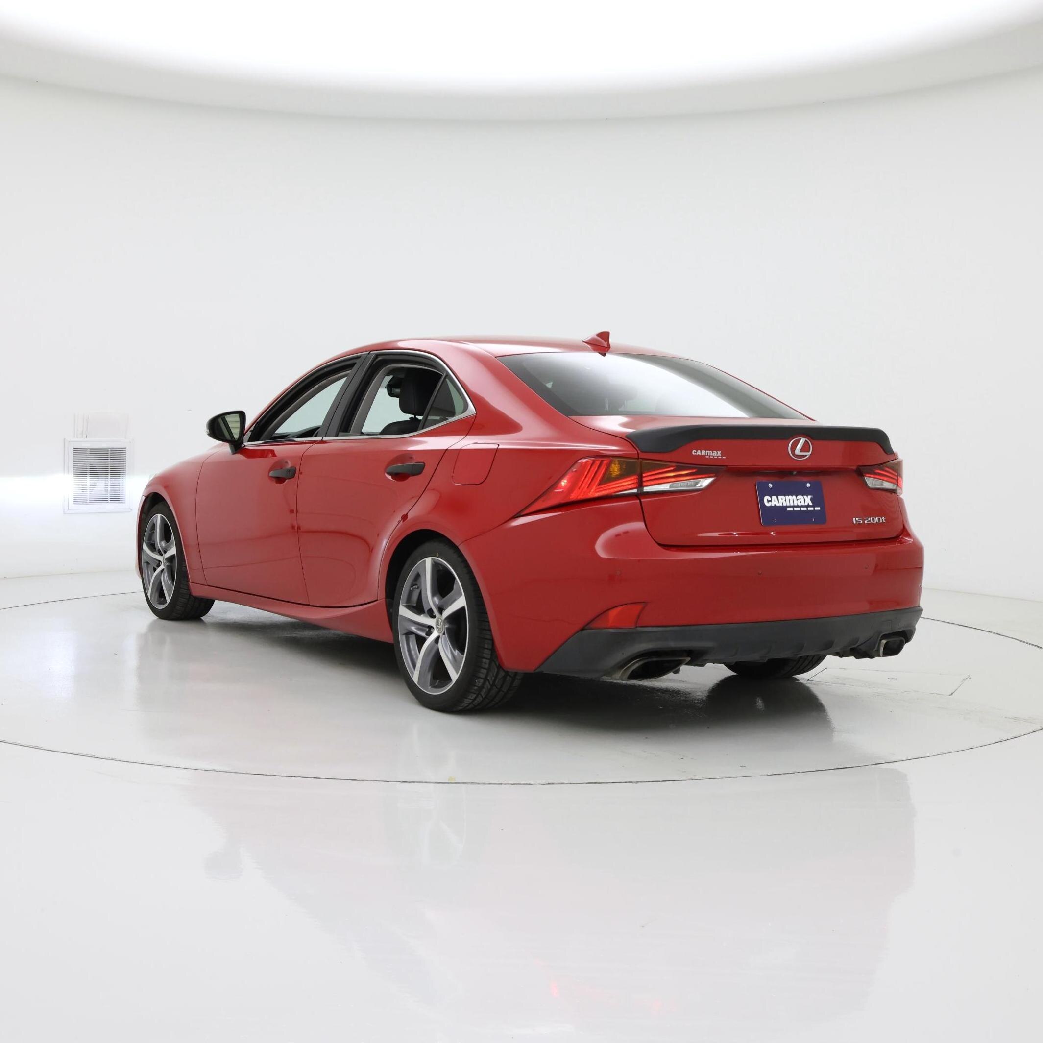 Thumbnail: 2017 Lexus IS - 2