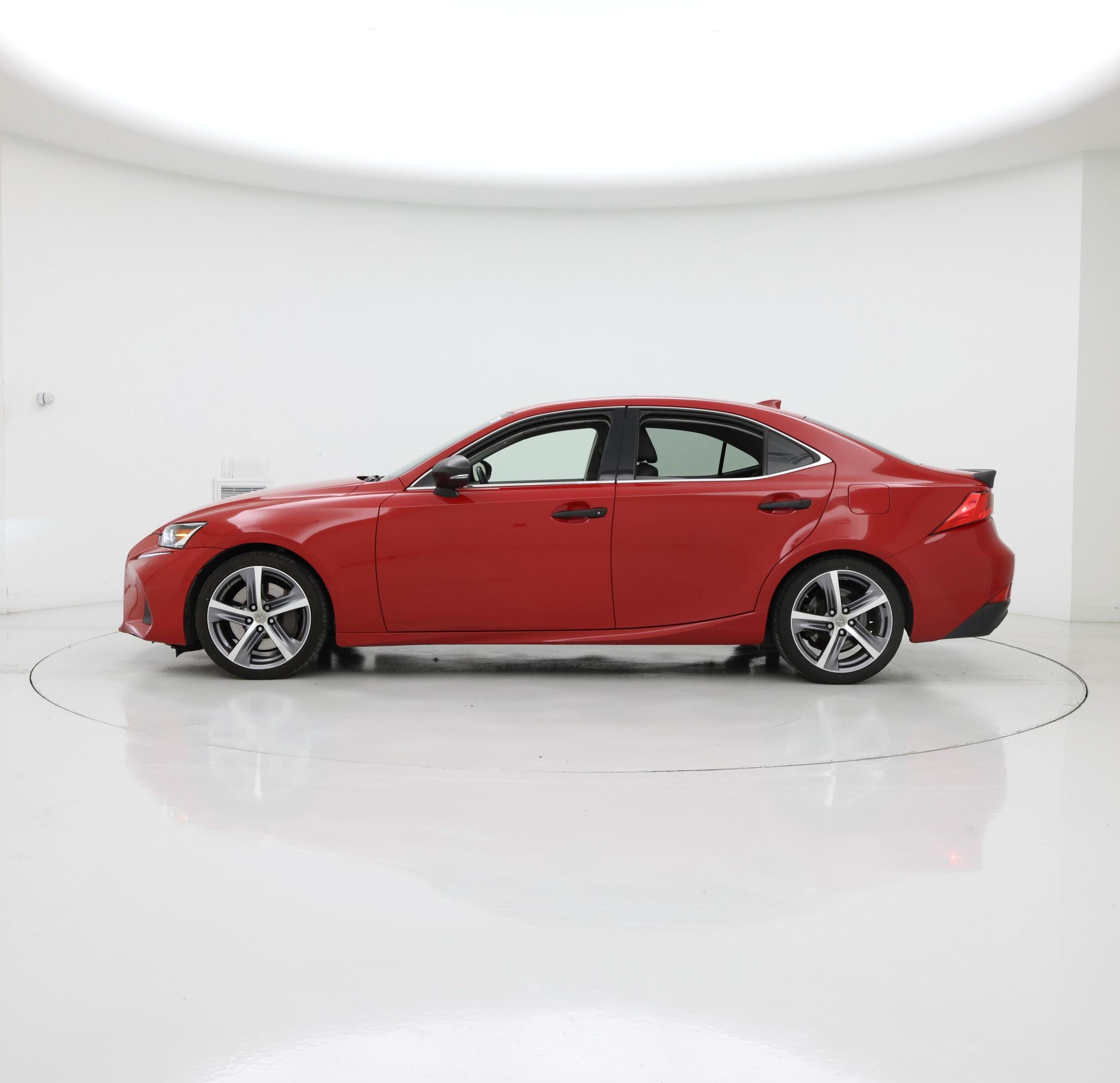 Thumbnail: 2017 Lexus IS - 3