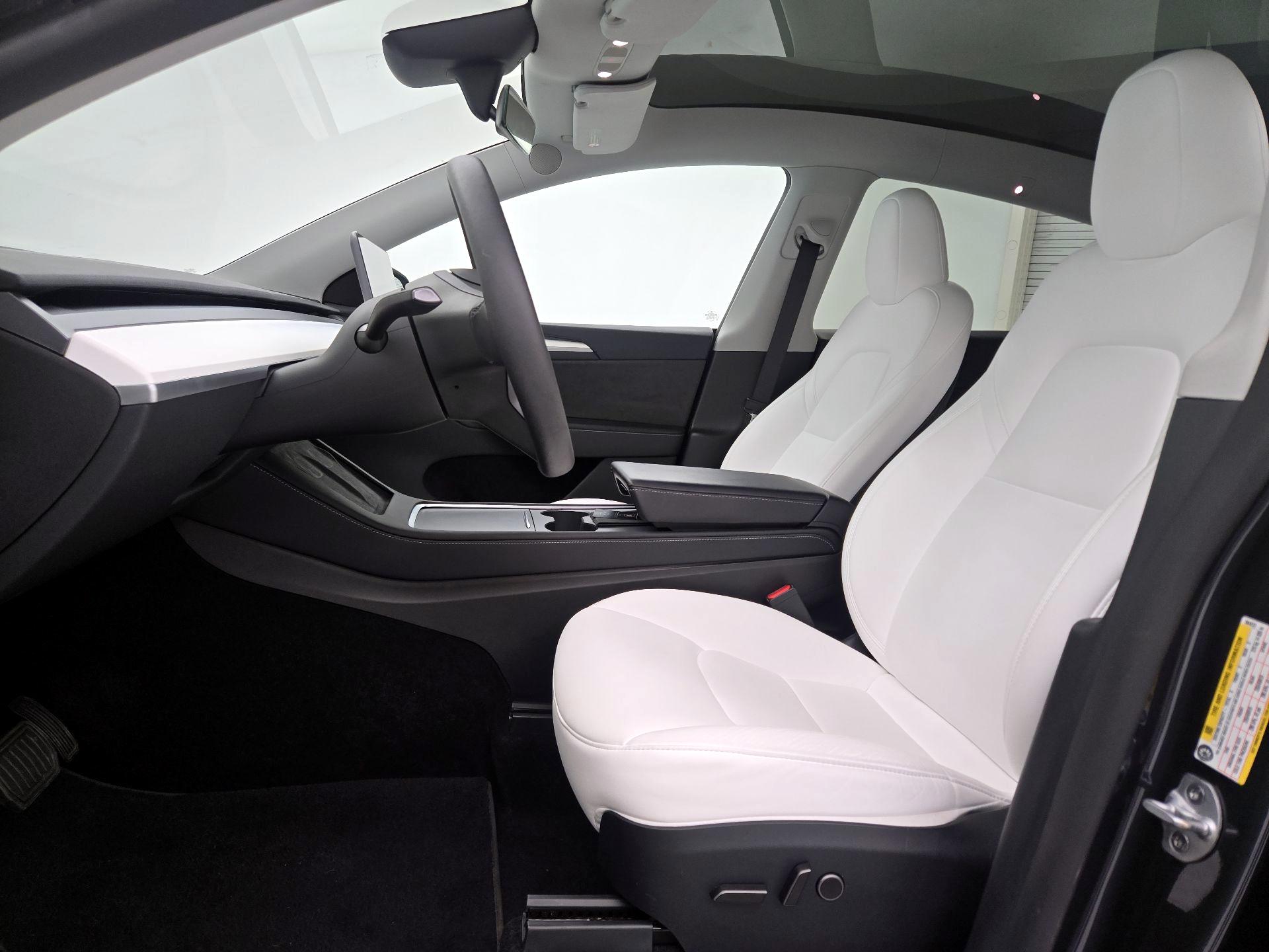 Thumbnail: 2024 Tesla Model Y - 11