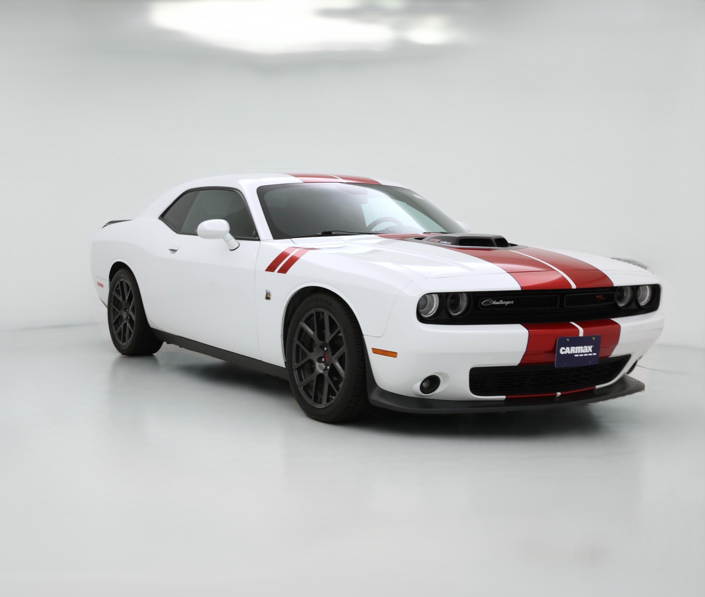 Thumbnail: 2017 Dodge Challenger - 1
