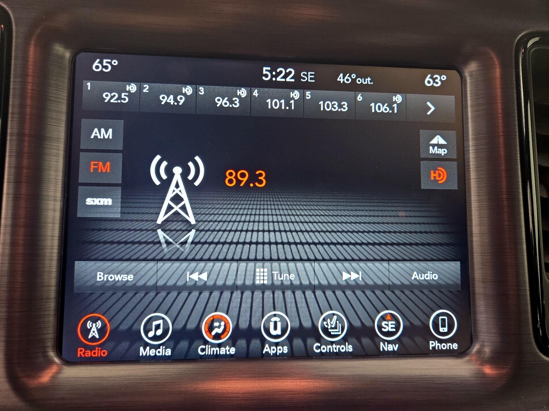 Thumbnail: 2017 Dodge Challenger - 16