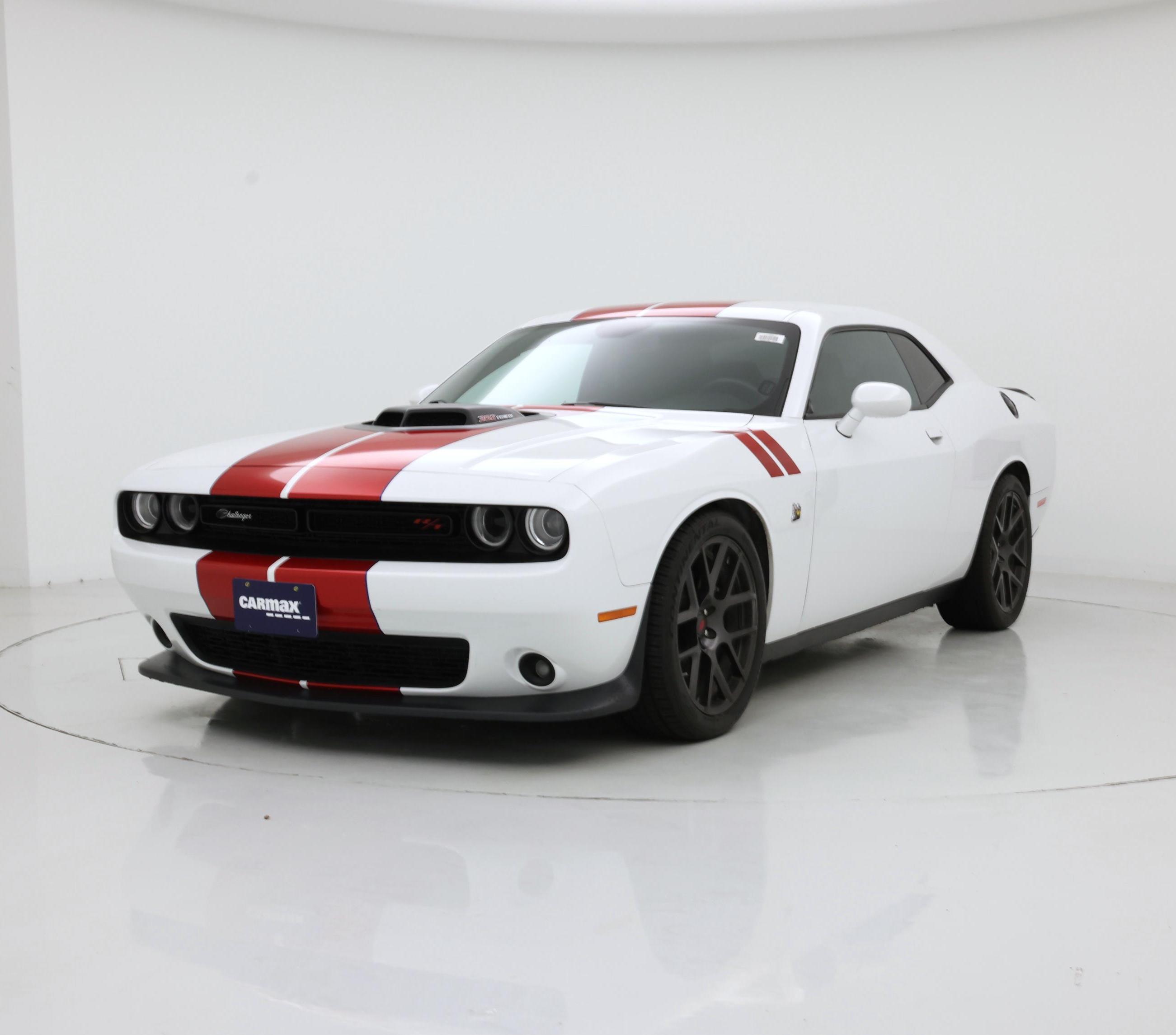 Thumbnail: 2017 Dodge Challenger - 4